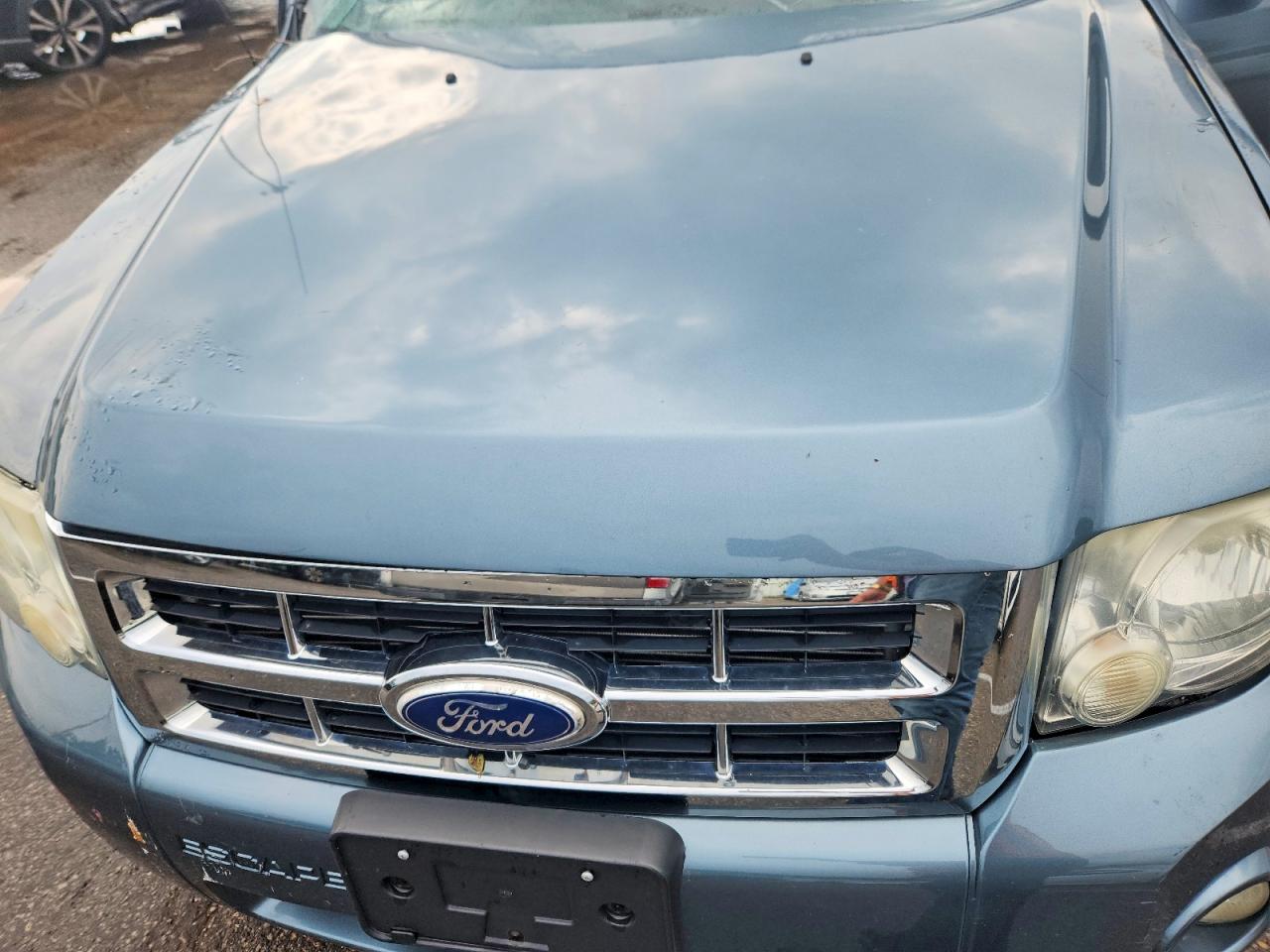 2010 Ford Escape Xlt Blue vin: 1FMCU0D75AKC50277