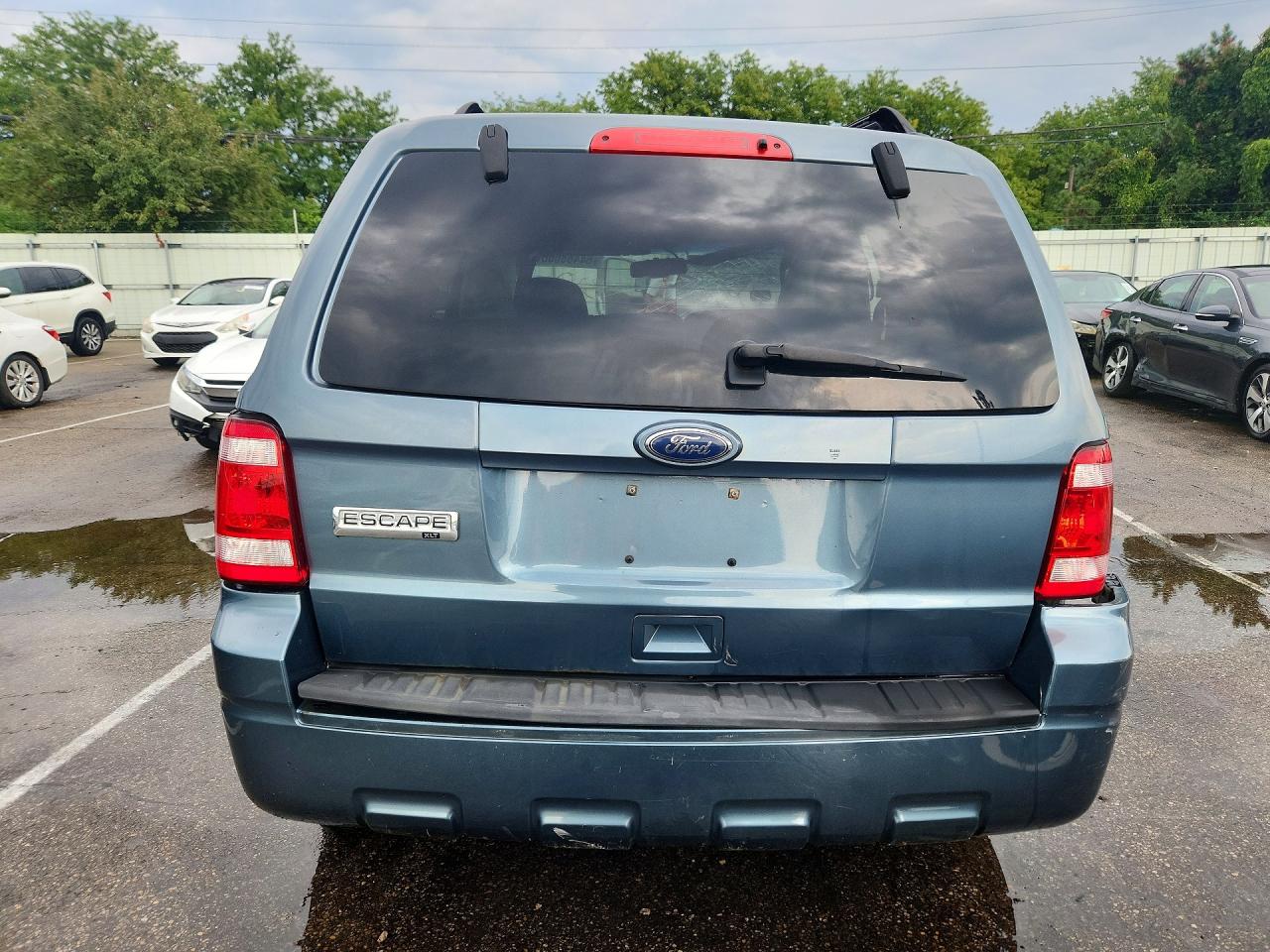 2010 Ford Escape Xlt Blue vin: 1FMCU0D75AKC50277