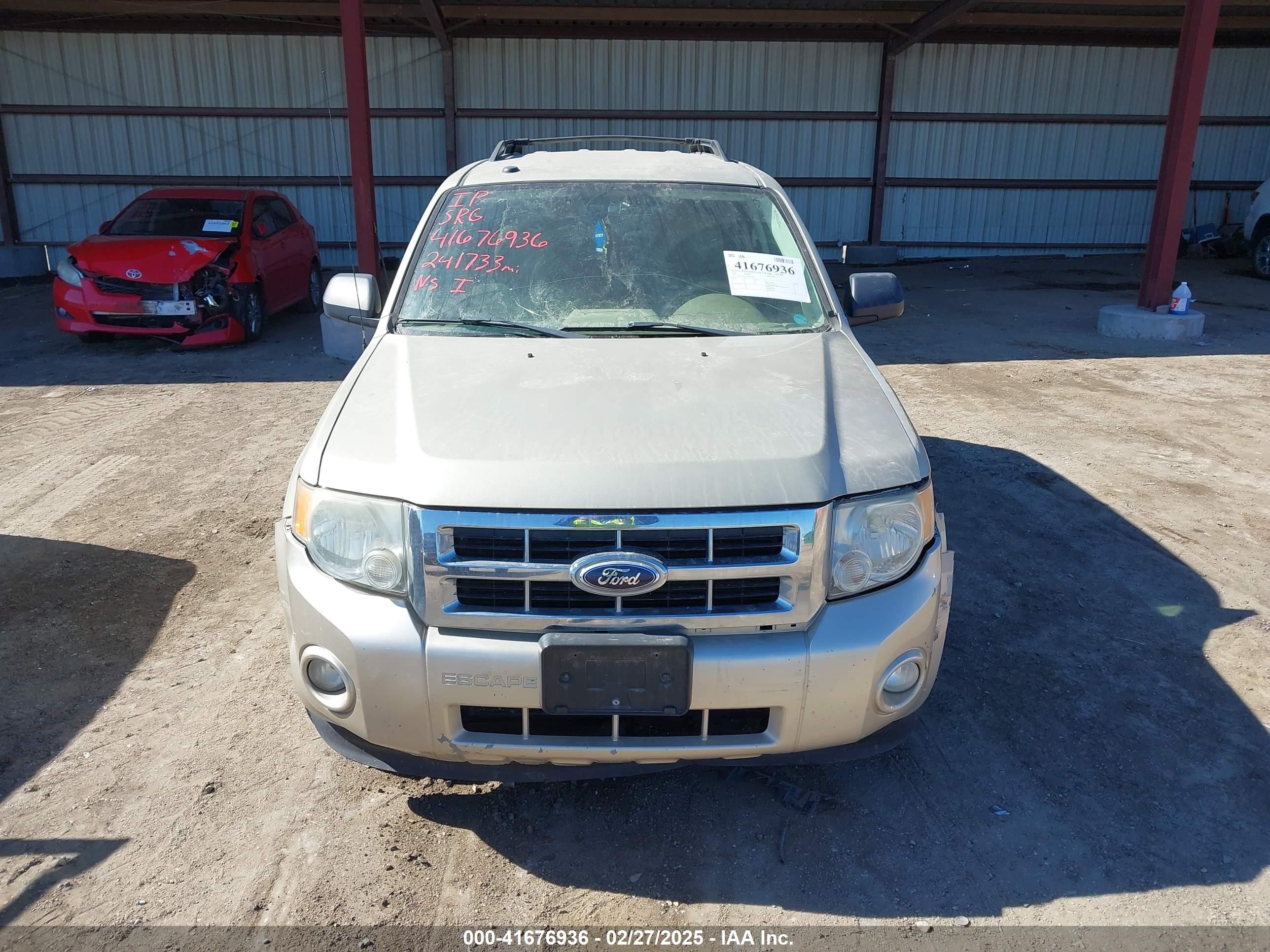 2010 Ford Escape Xlt Tan vin: 1FMCU0D75AKC58248