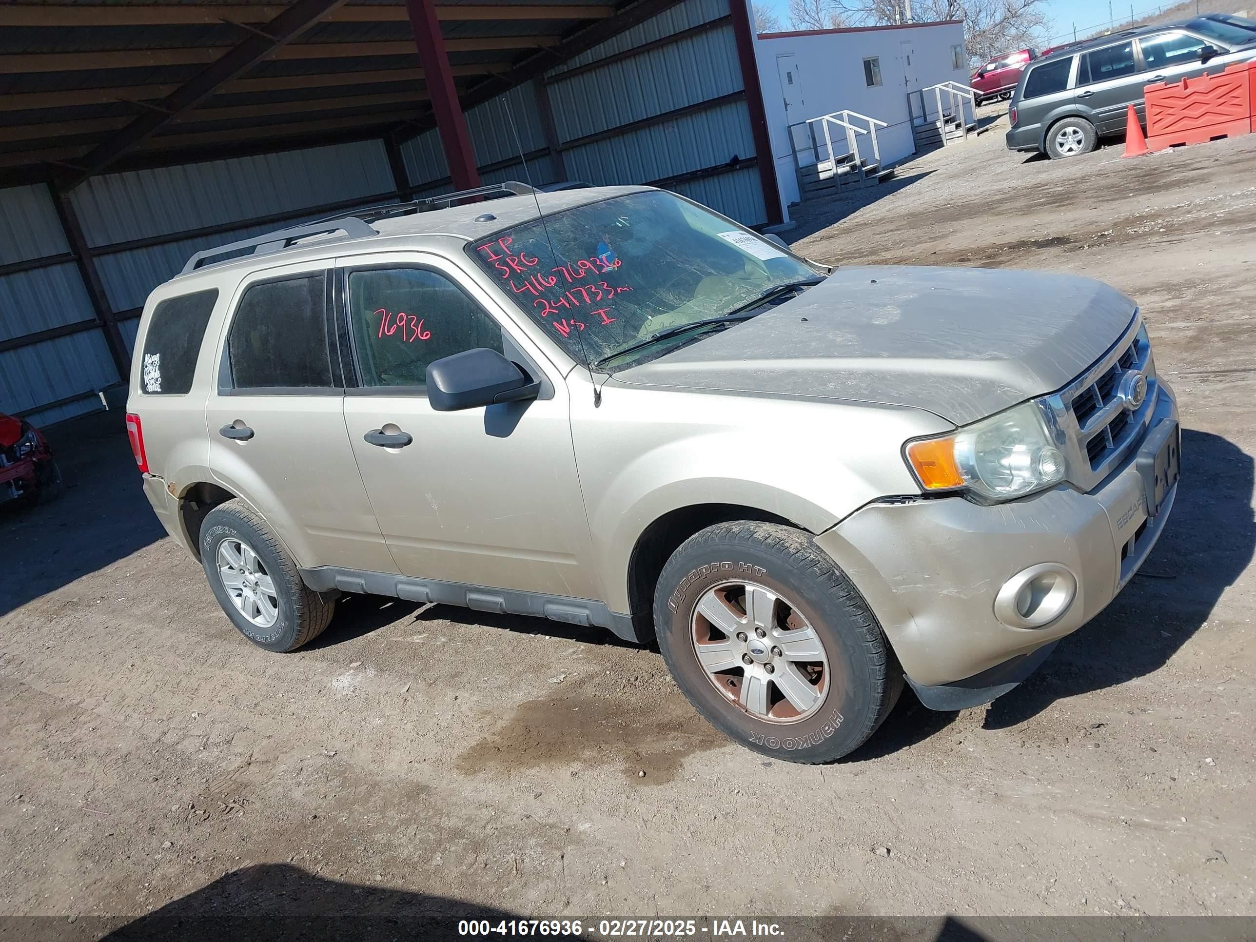 2010 Ford Escape Xlt Tan vin: 1FMCU0D75AKC58248