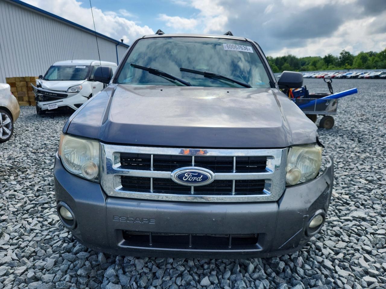 2010 Ford Escape Xlt Серый vin: 1FMCU0D75AKC65913