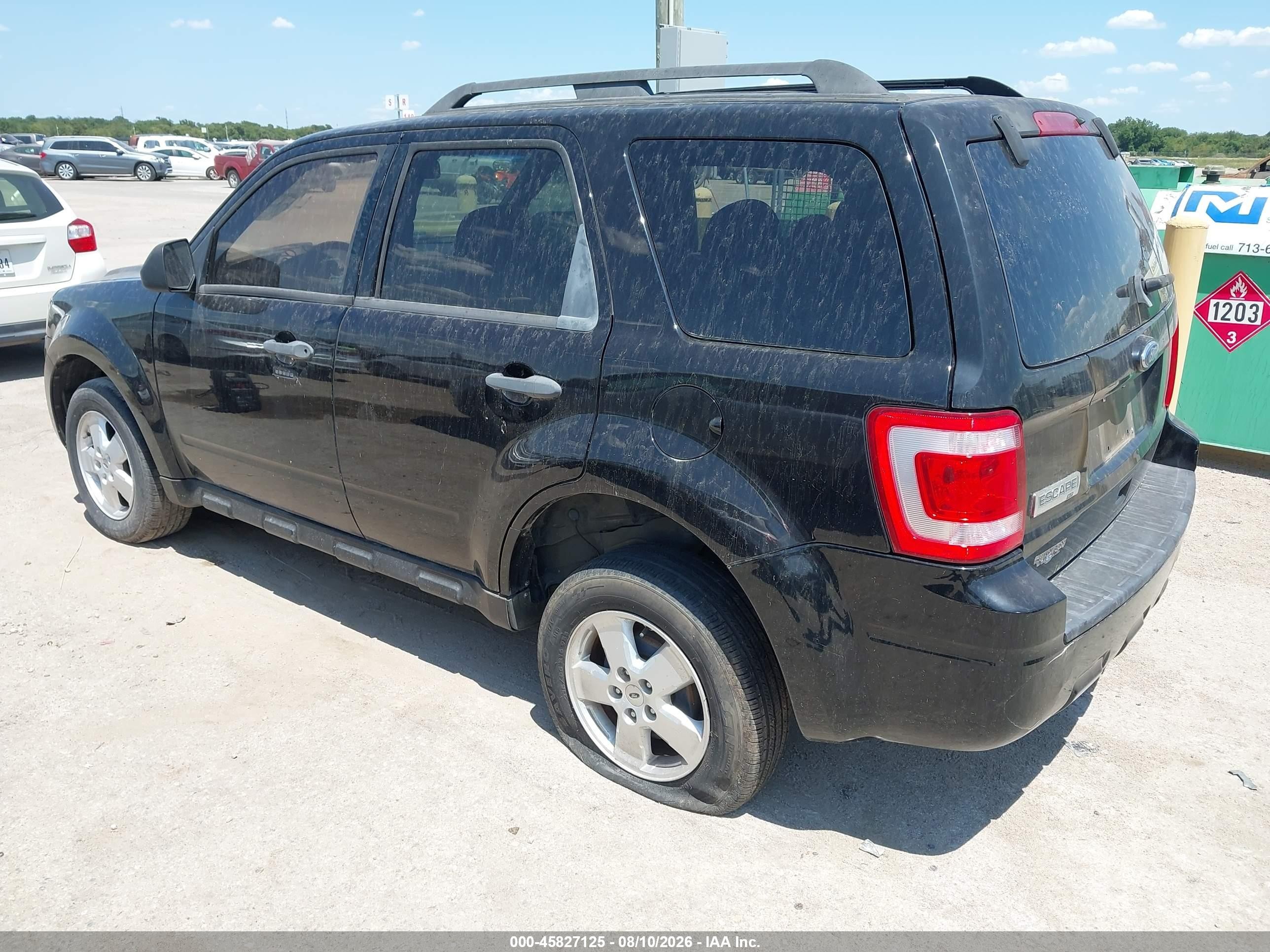 2010 Ford Escape Xlt Black vin: 1FMCU0D75AKC71940