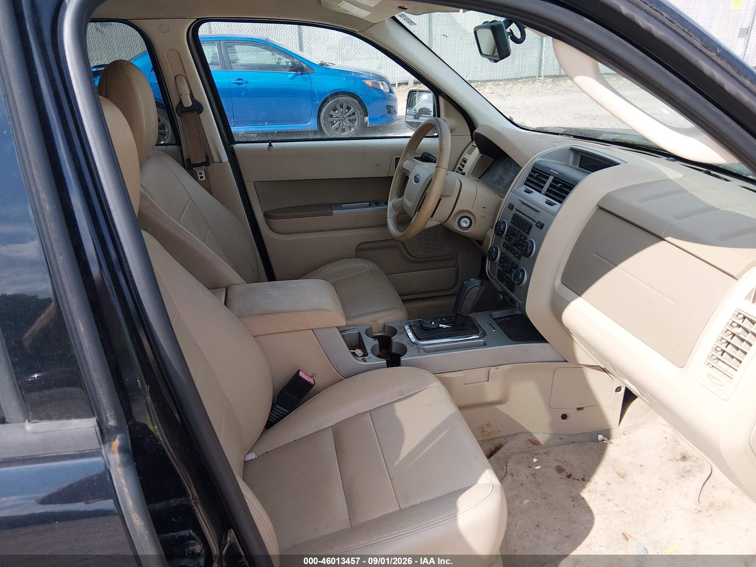 2010 Ford Escape Xlt Black vin: 1FMCU0D75AKD14348