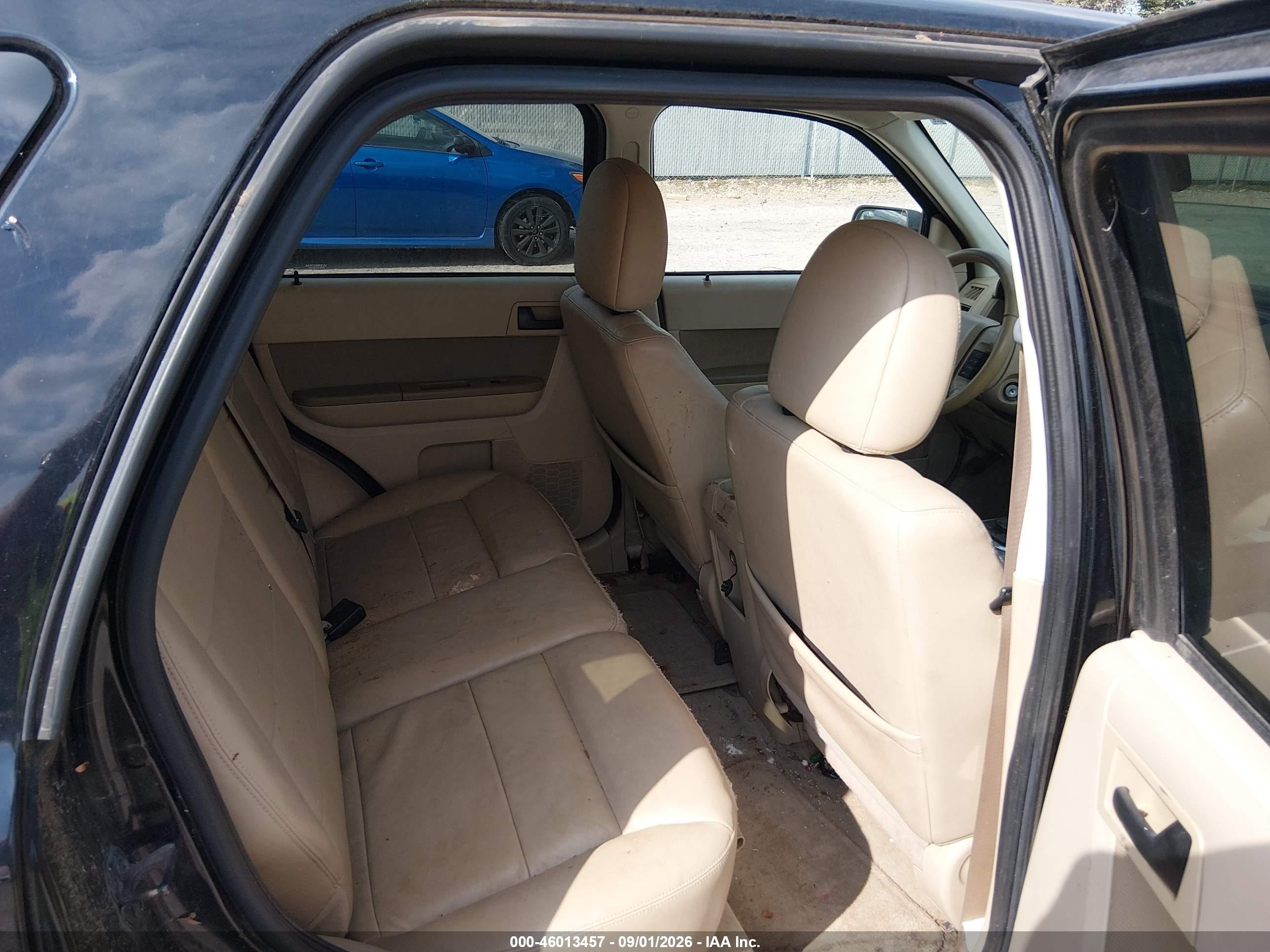 2010 Ford Escape Xlt Black vin: 1FMCU0D75AKD14348