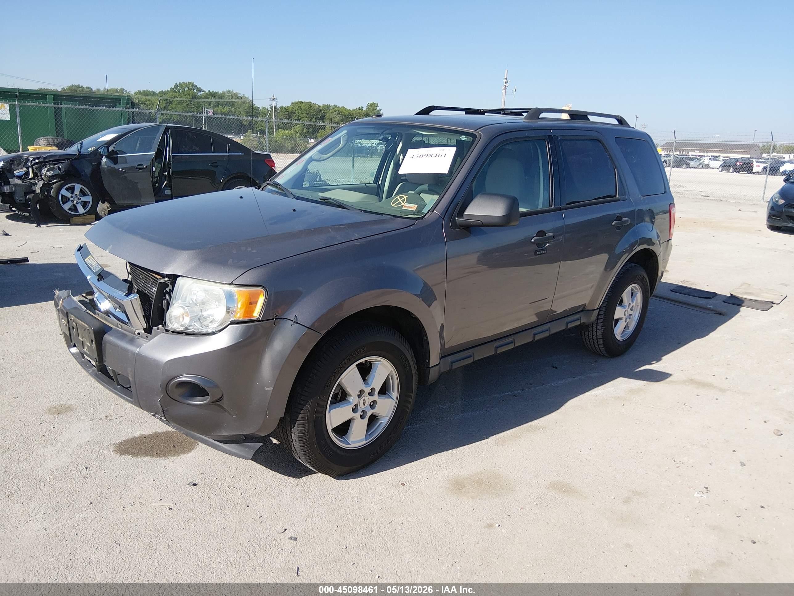 2010 Ford Escape Xlt Gray vin: 1FMCU0D75AKD37872