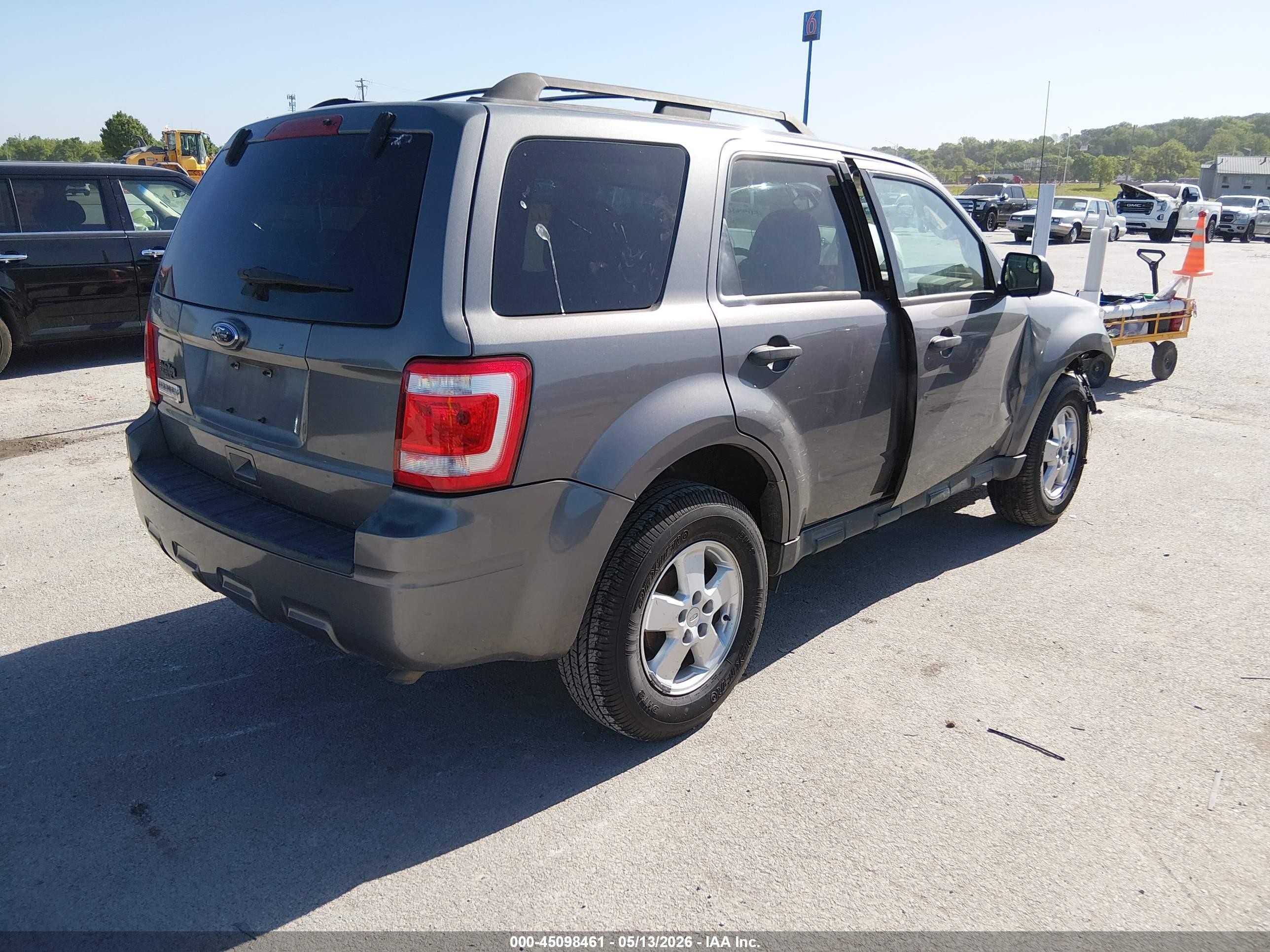 2010 Ford Escape Xlt Gray vin: 1FMCU0D75AKD37872