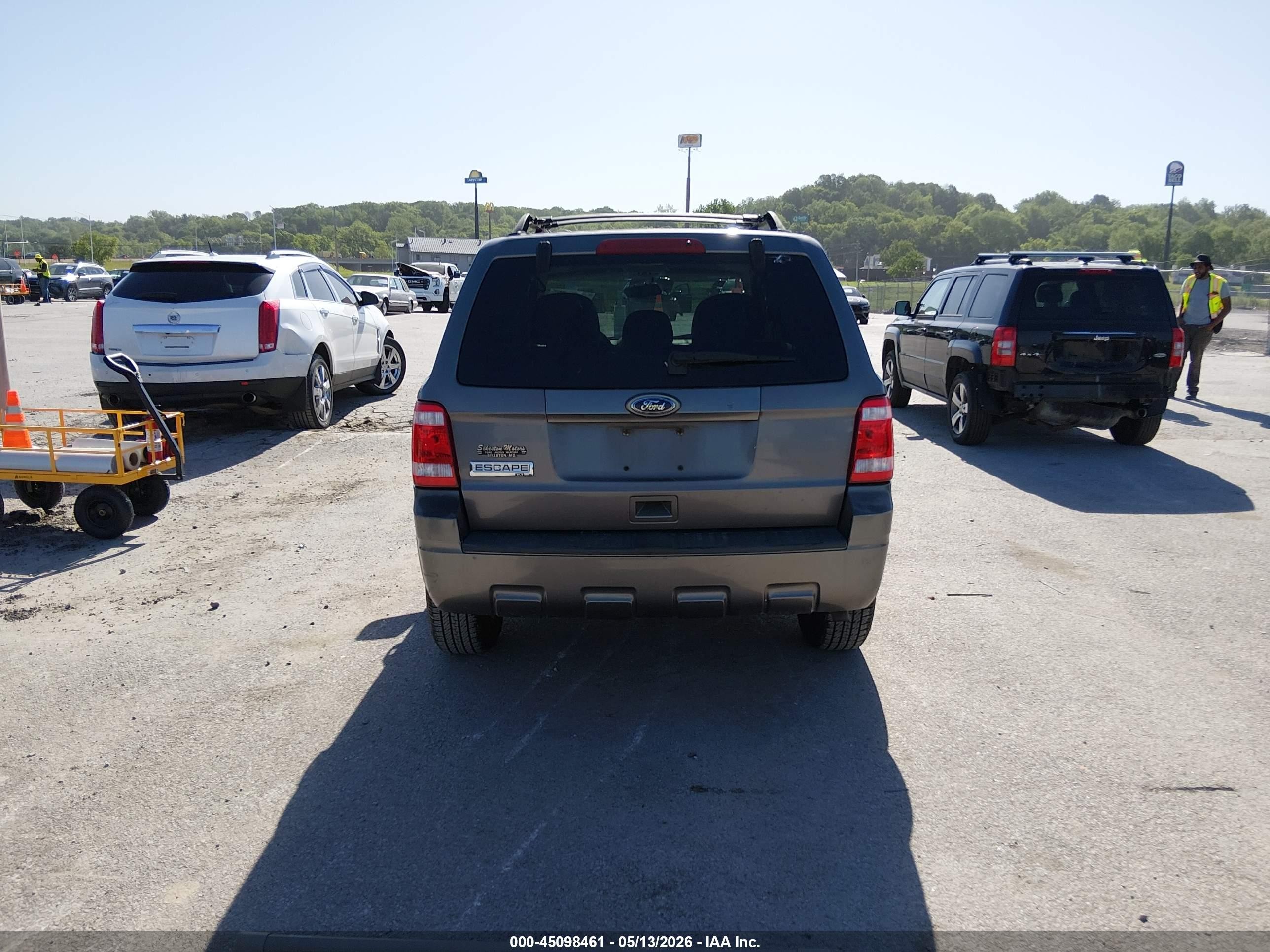 2010 Ford Escape Xlt Gray vin: 1FMCU0D75AKD37872