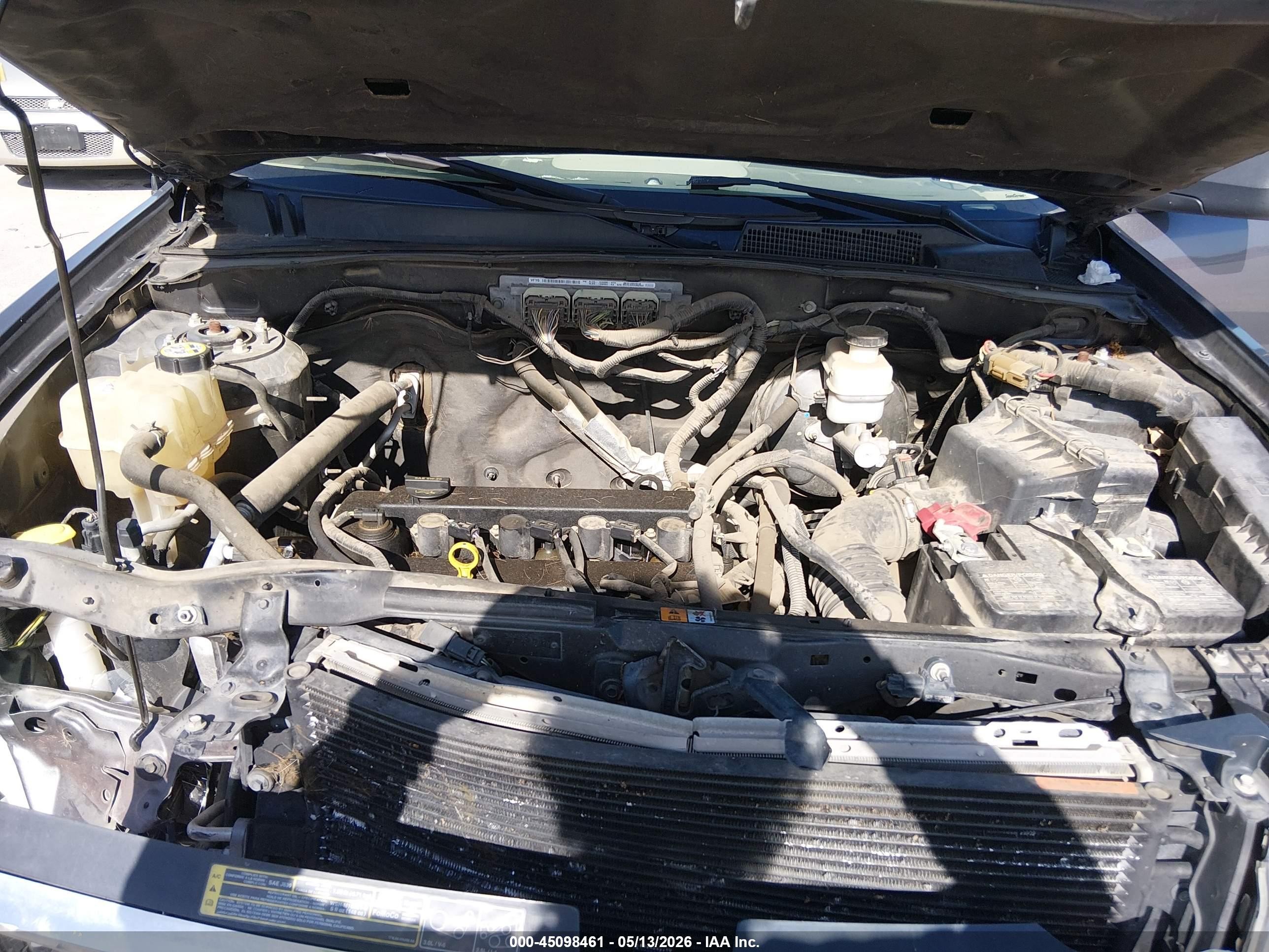 2010 Ford Escape Xlt Gray vin: 1FMCU0D75AKD37872