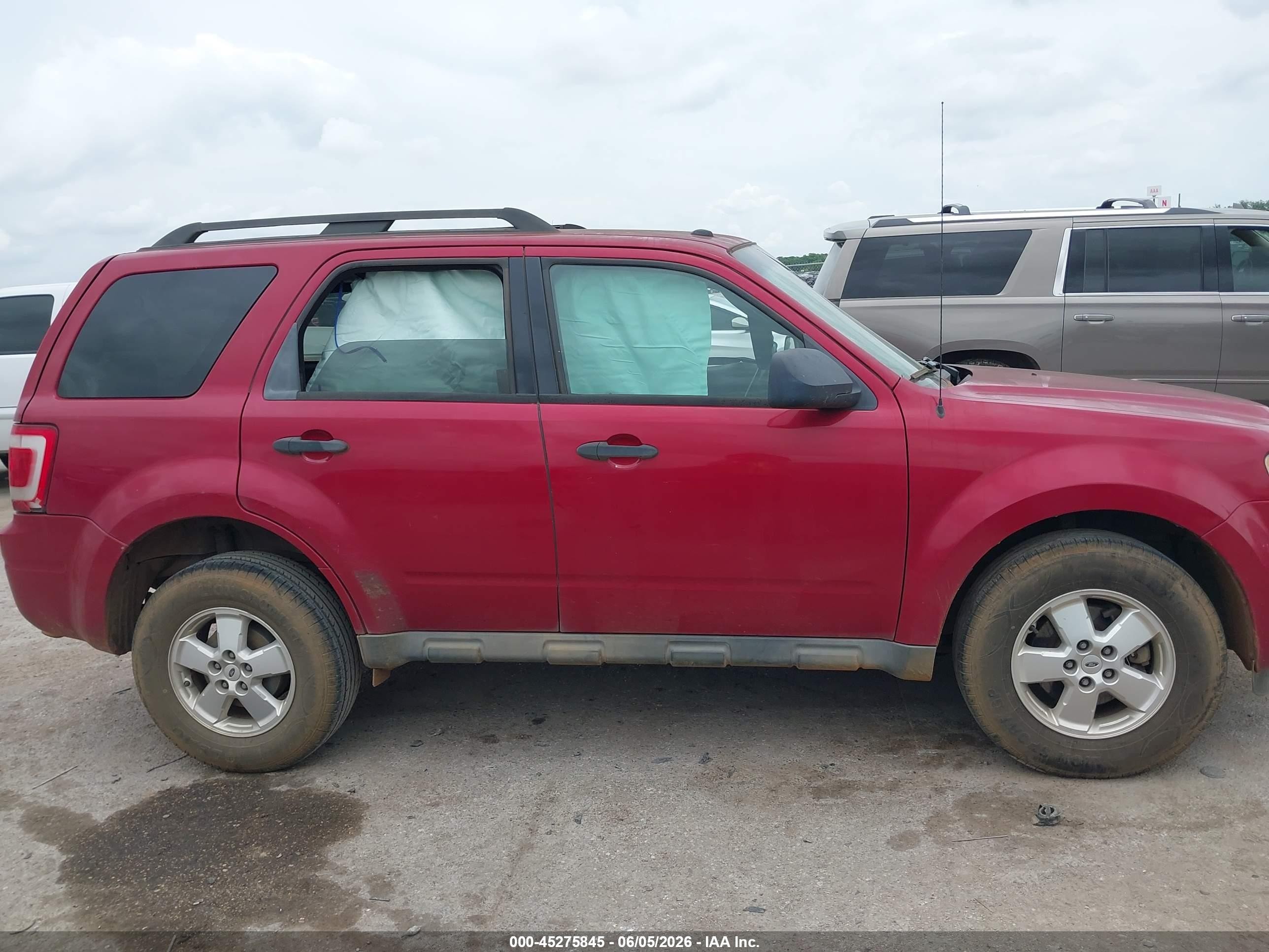 2011 Ford Escape Xlt Красный vin: 1FMCU0D75BKA07358