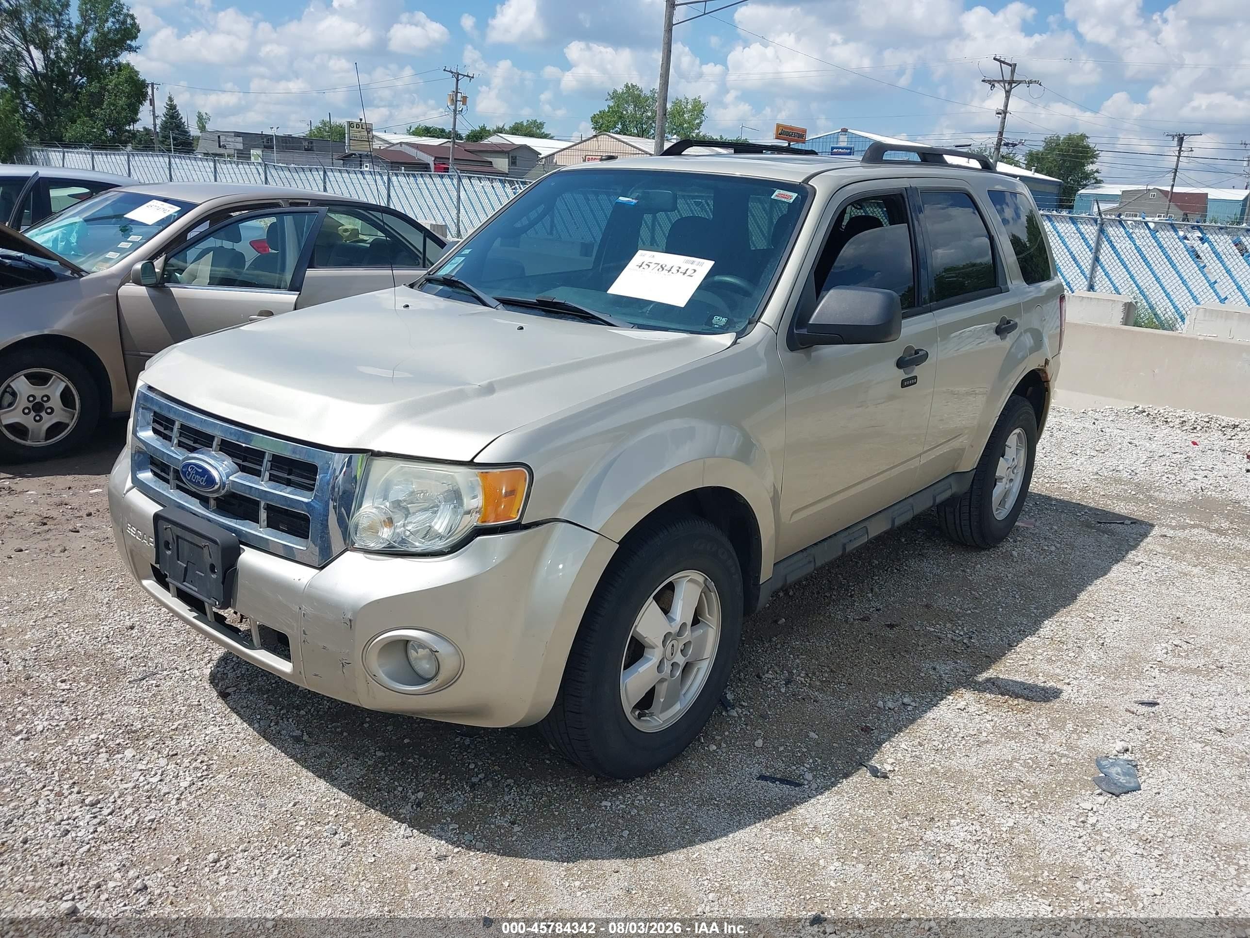2011 Ford Escape Xlt Gold vin: 1FMCU0D75BKA26086