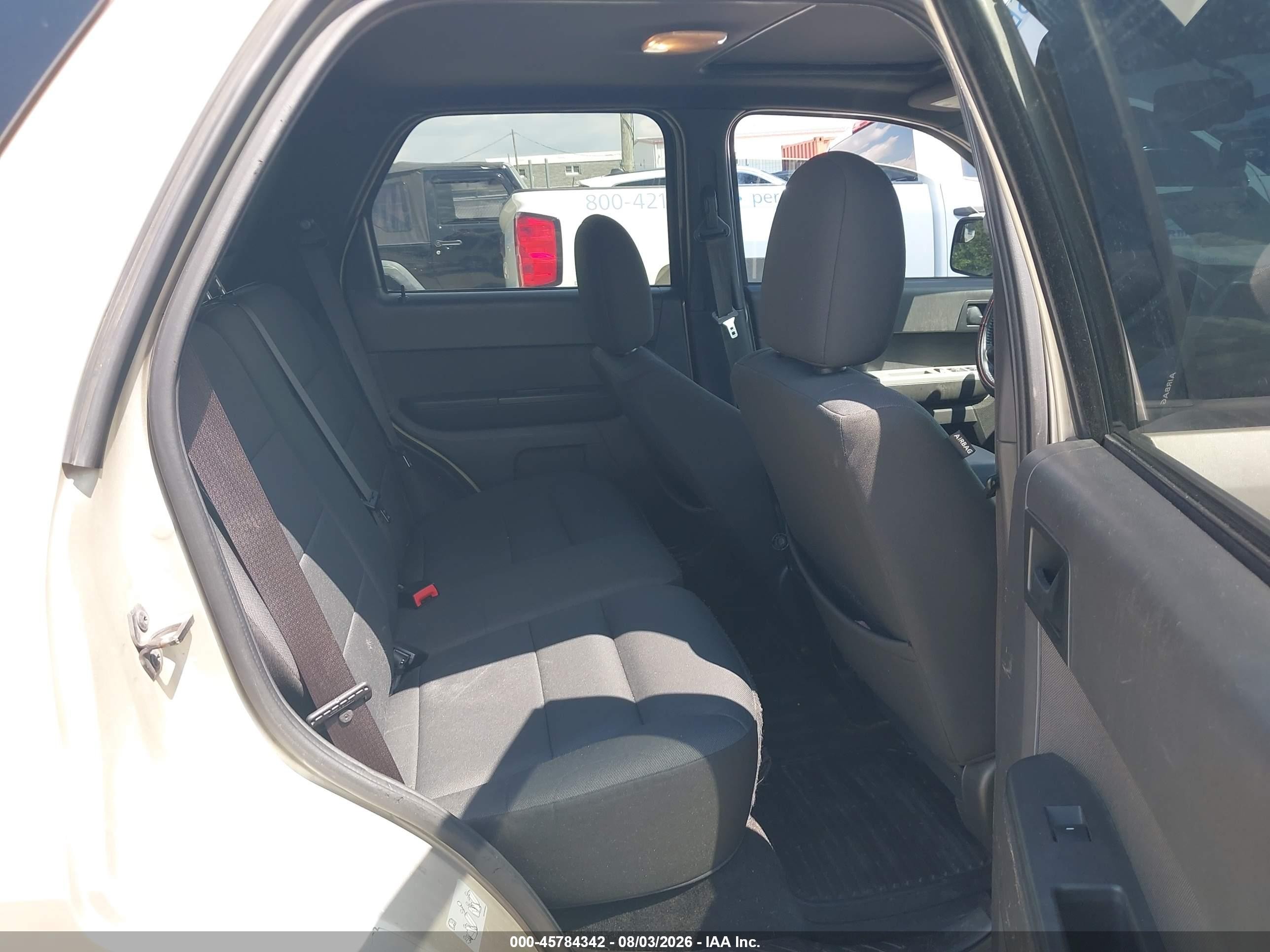 2011 Ford Escape Xlt Gold vin: 1FMCU0D75BKA26086