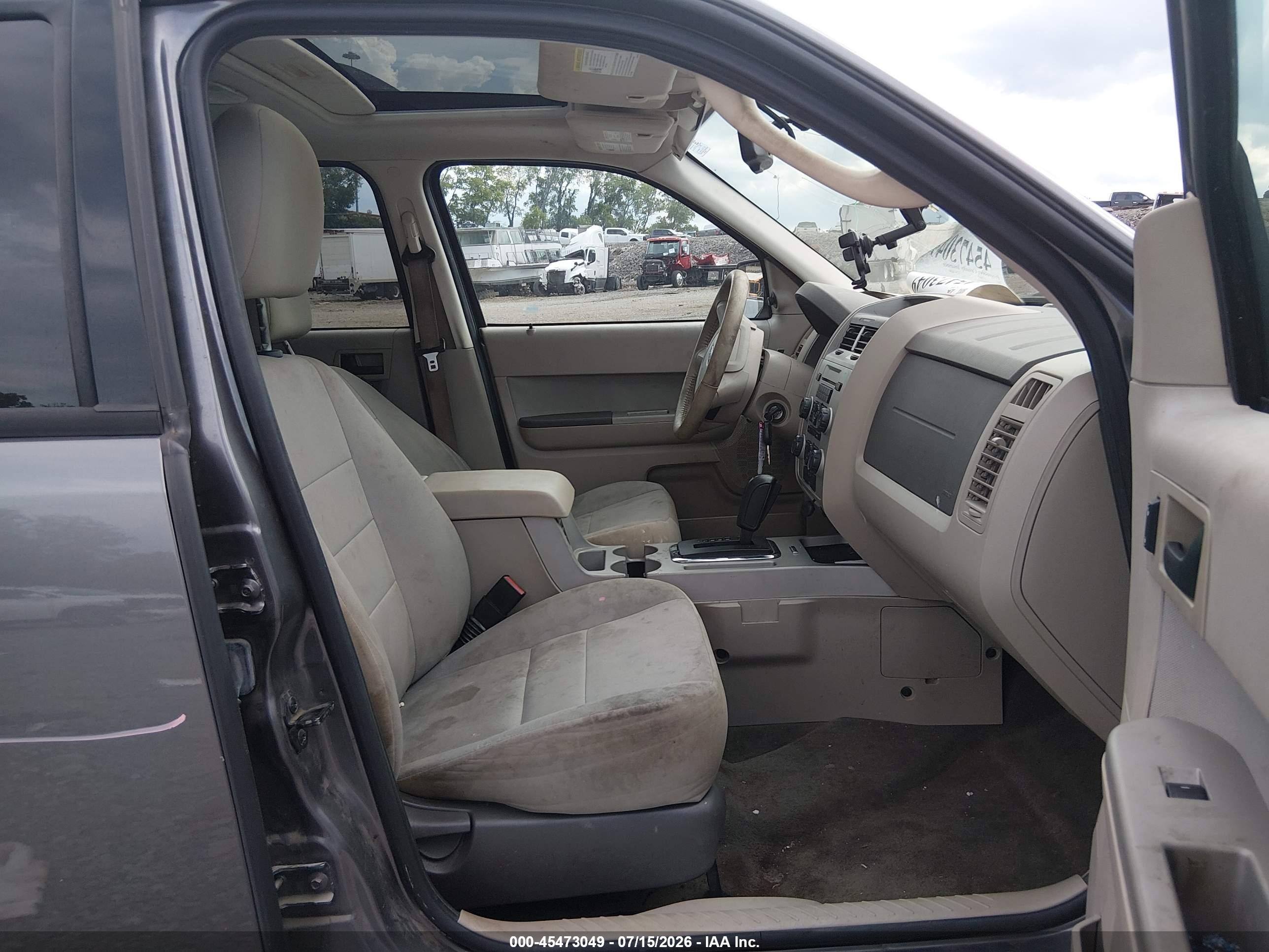 2011 Ford Escape Xlt Gray vin: 1FMCU0D75BKA36682
