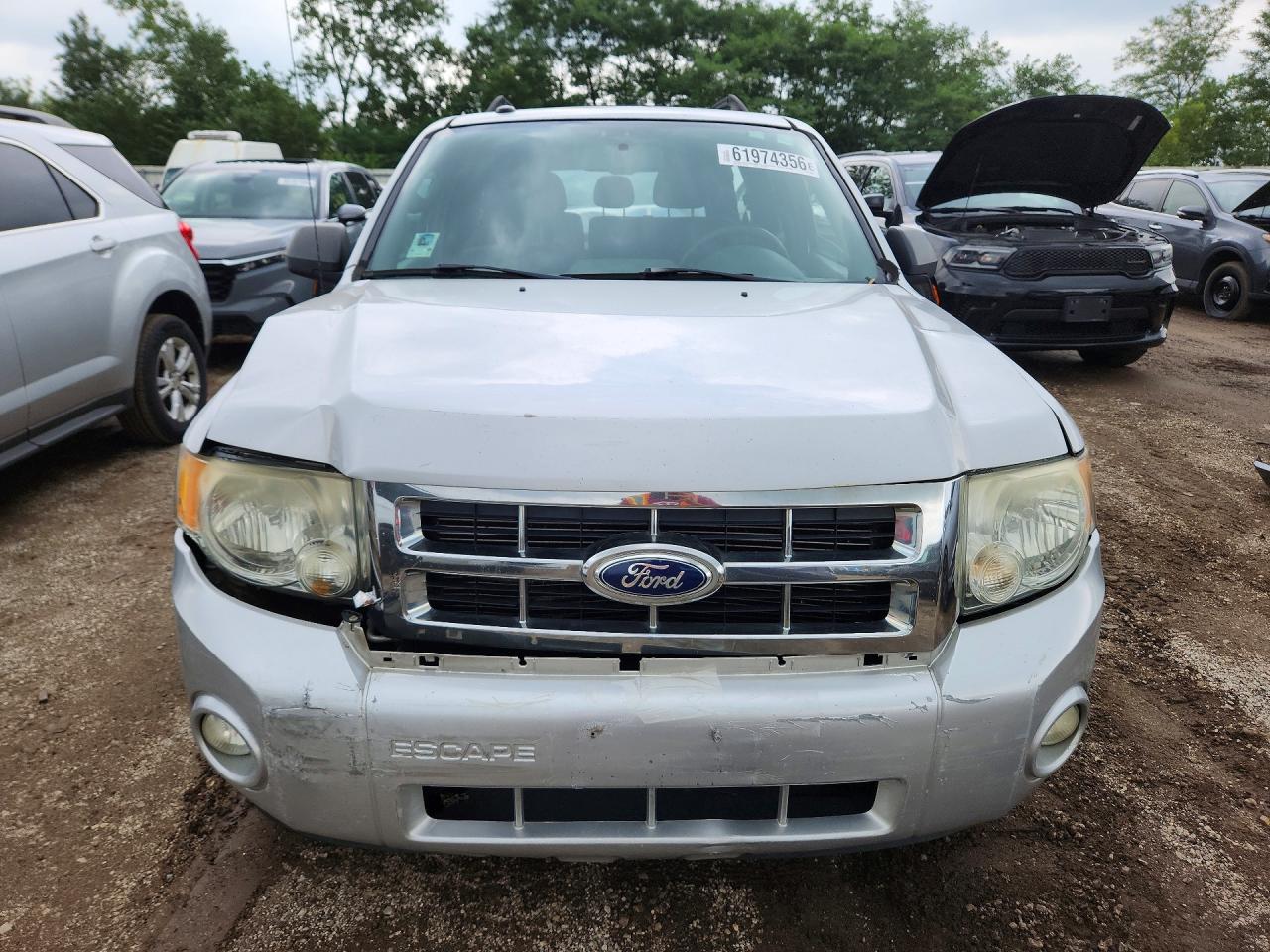 2011 Ford Escape Xlt Silver vin: 1FMCU0D75BKA37850