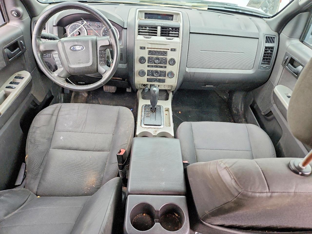 2011 Ford Escape Xlt Silver vin: 1FMCU0D75BKA37850