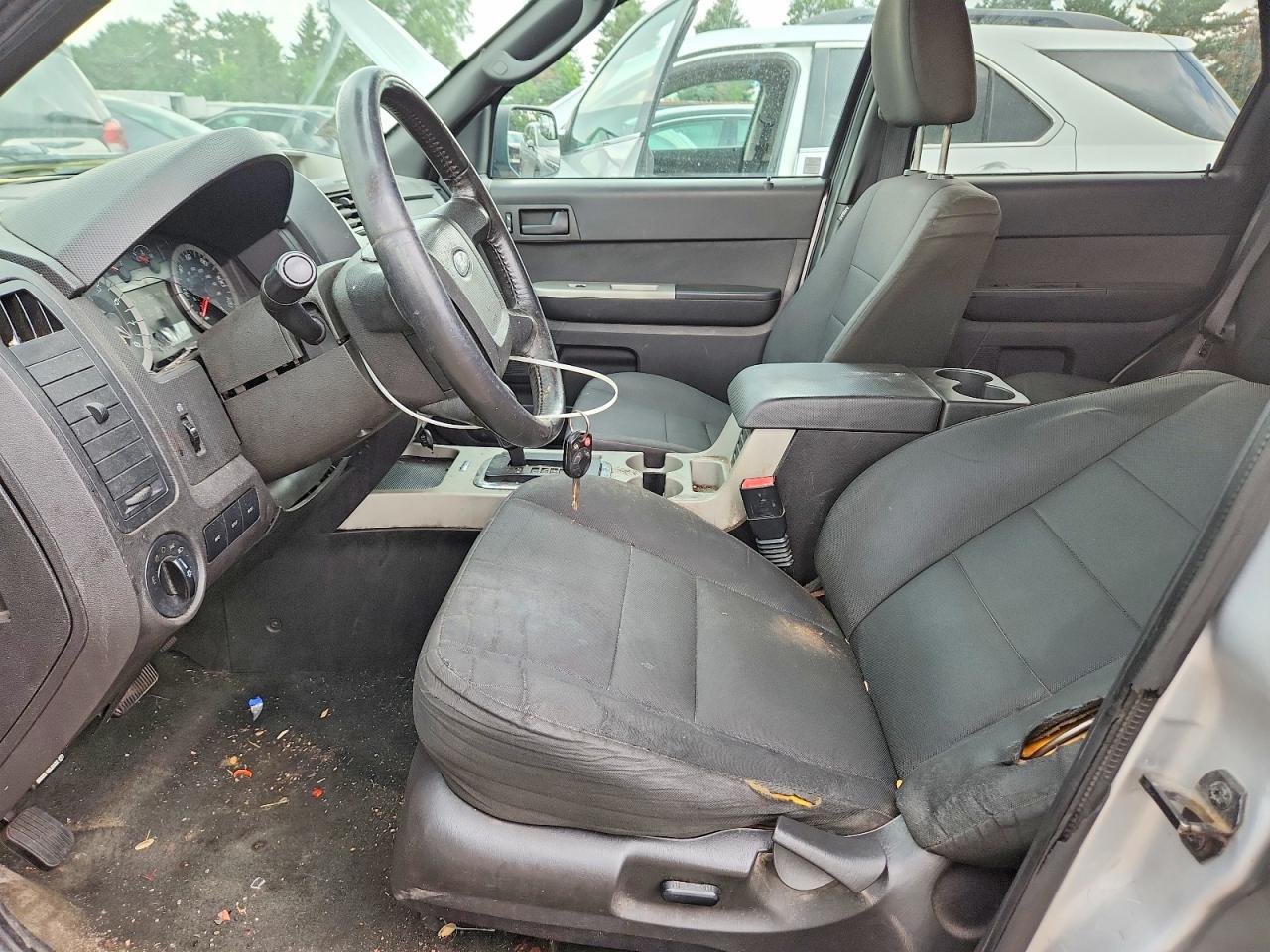 2011 Ford Escape Xlt Silver vin: 1FMCU0D75BKA37850