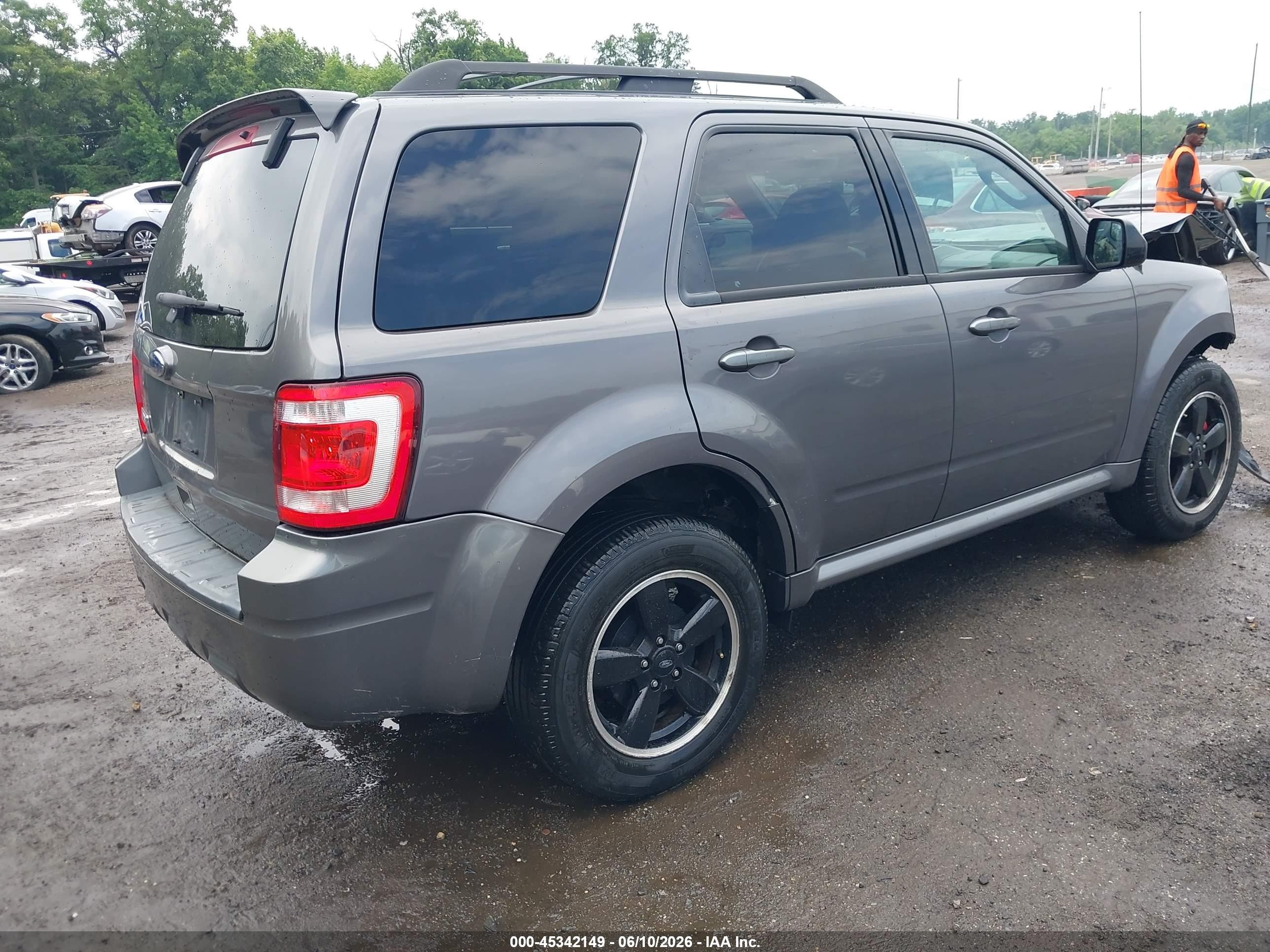 2011 Ford Escape Xlt Gray vin: 1FMCU0D75BKA60822