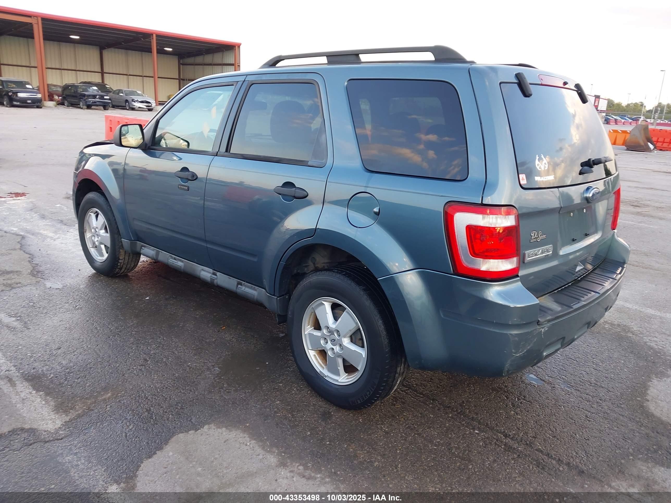2011 Ford Escape Xlt Blue vin: 1FMCU0D75BKB13504