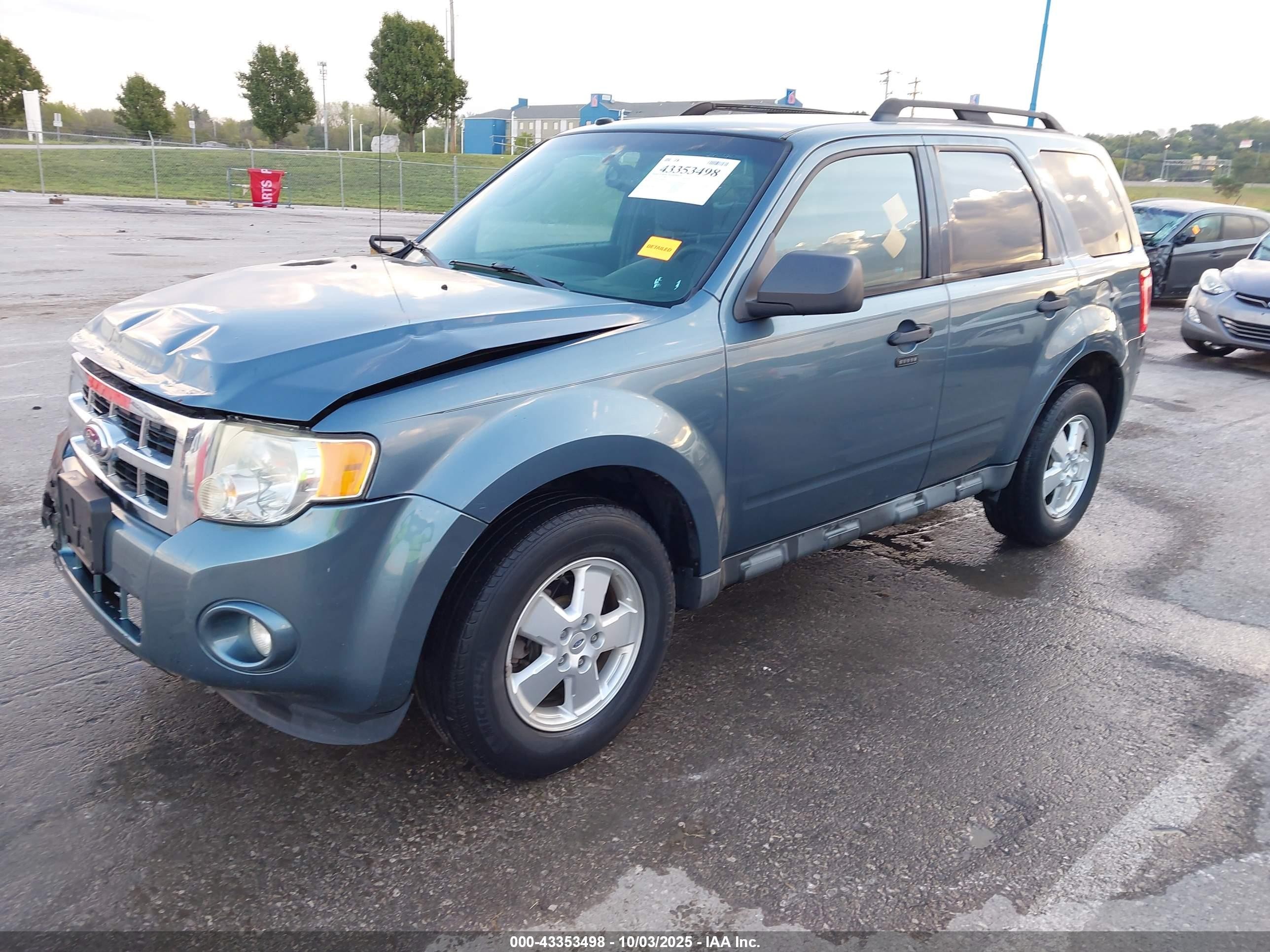 2011 Ford Escape Xlt Blue vin: 1FMCU0D75BKB13504