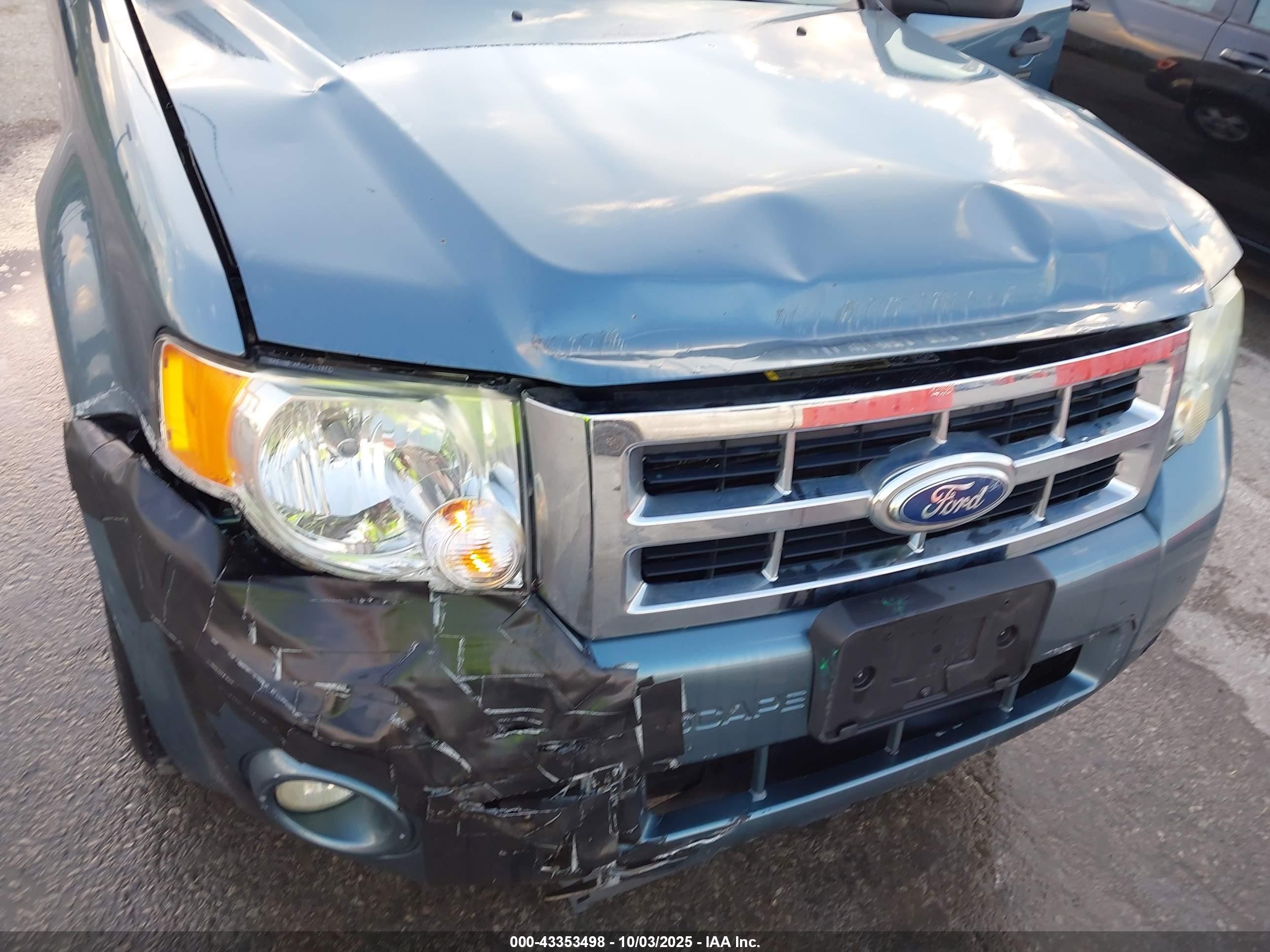 2011 Ford Escape Xlt Blue vin: 1FMCU0D75BKB13504