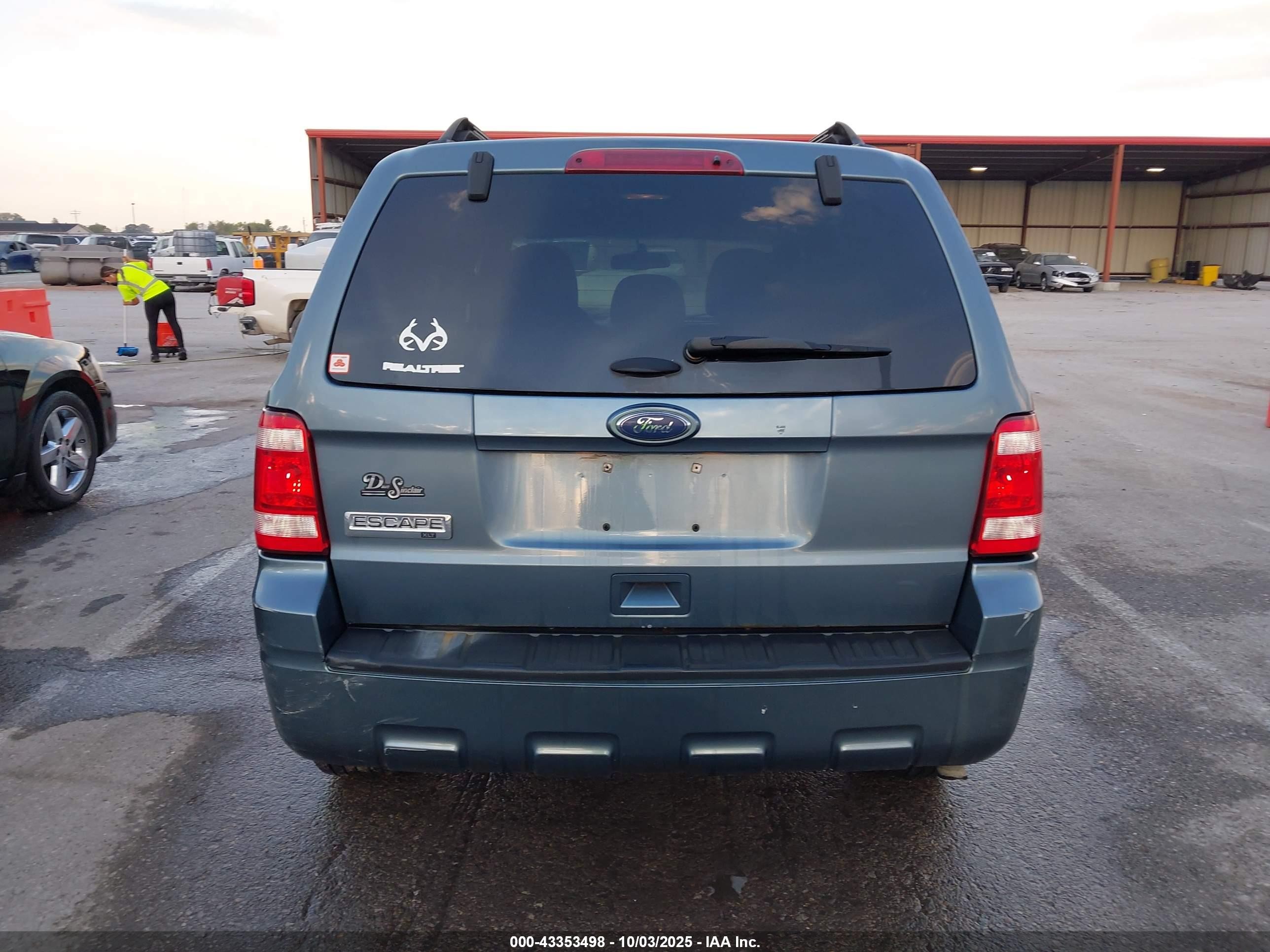 2011 Ford Escape Xlt Blue vin: 1FMCU0D75BKB13504