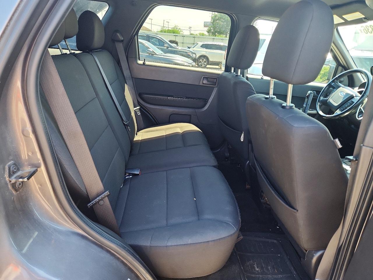 2011 Ford Escape Xlt Silver vin: 1FMCU0D75BKB45207