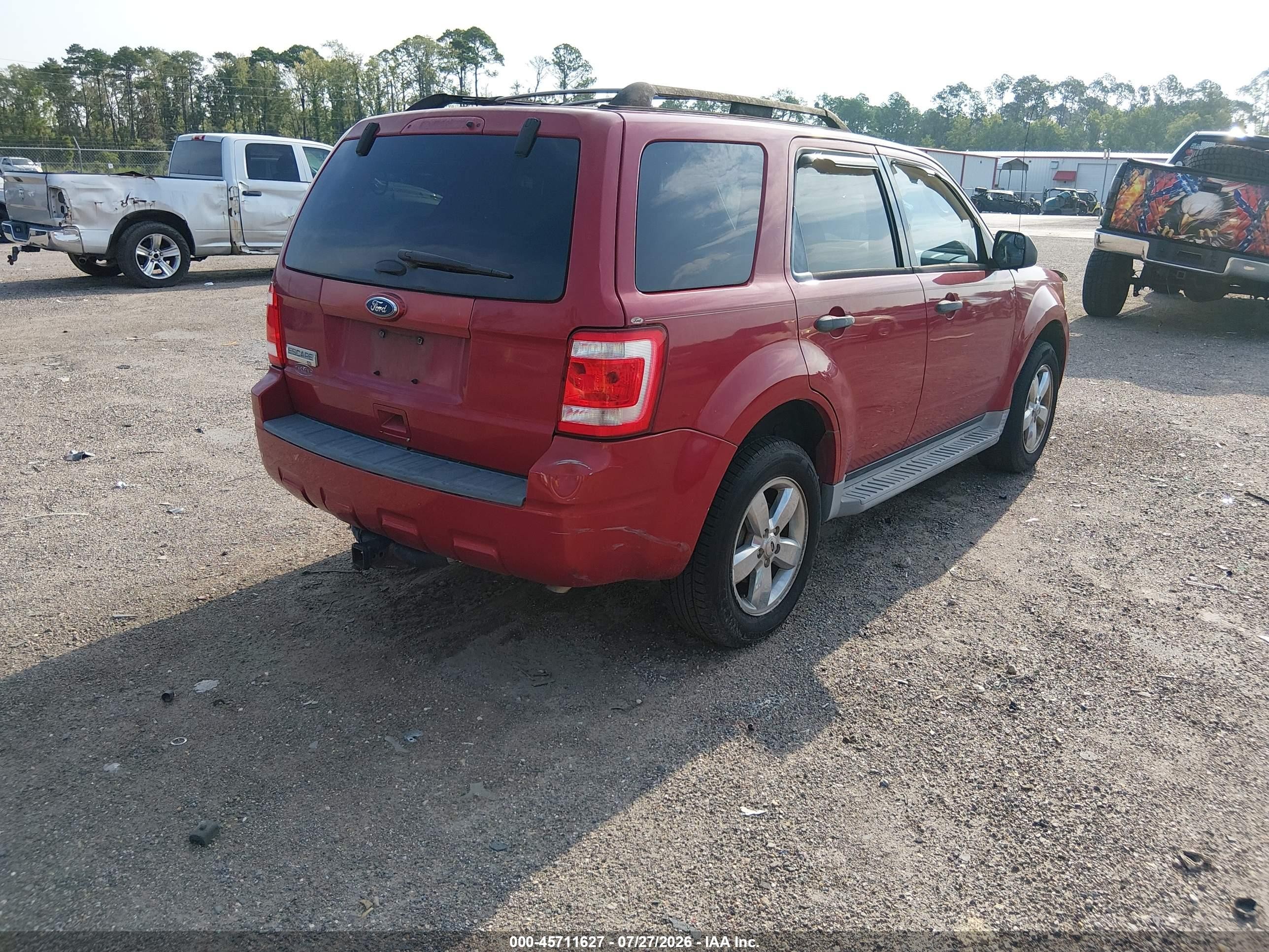 2011 Ford Escape Xlt Red vin: 1FMCU0D75BKB51301
