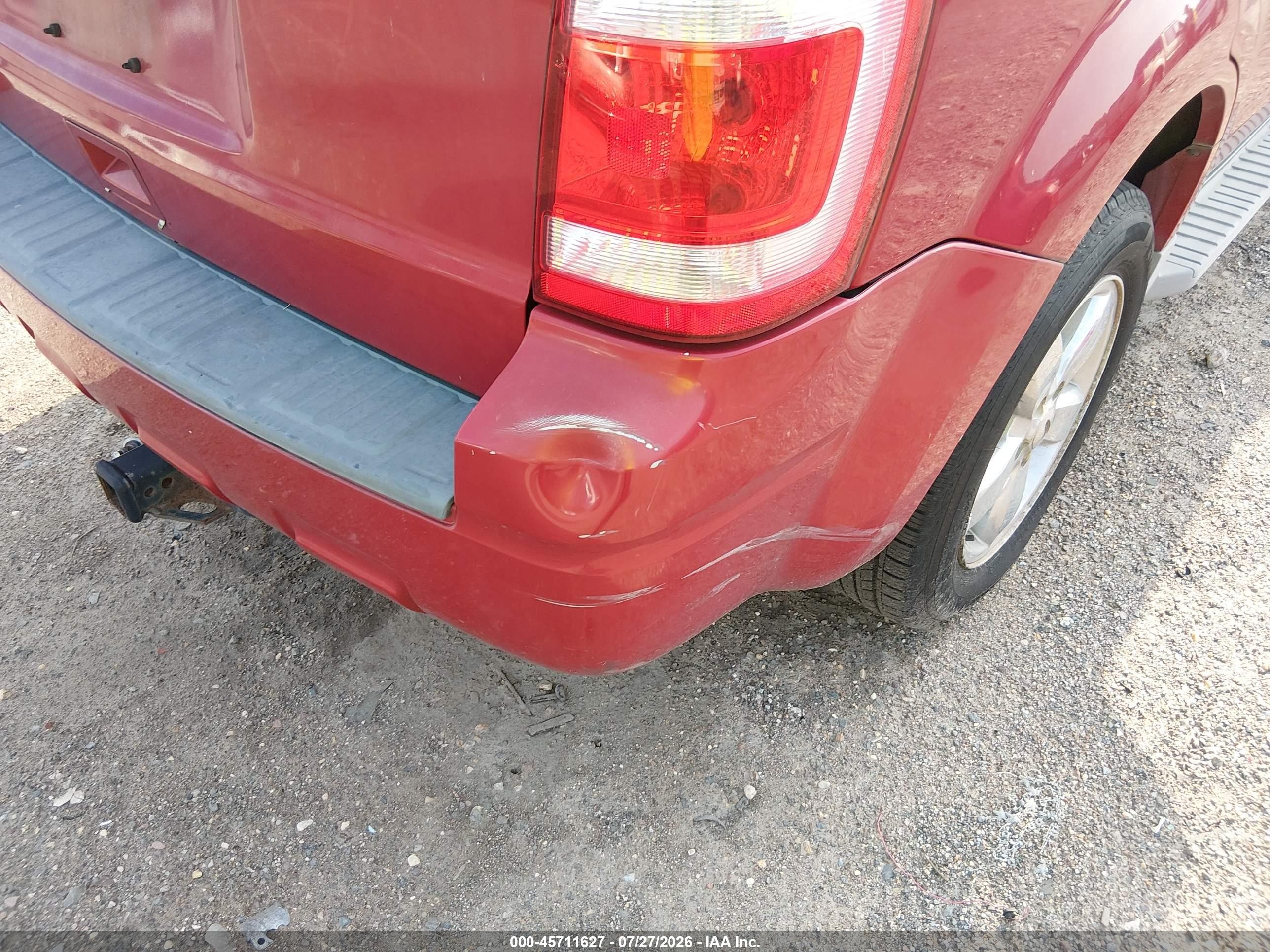 2011 Ford Escape Xlt Red vin: 1FMCU0D75BKB51301