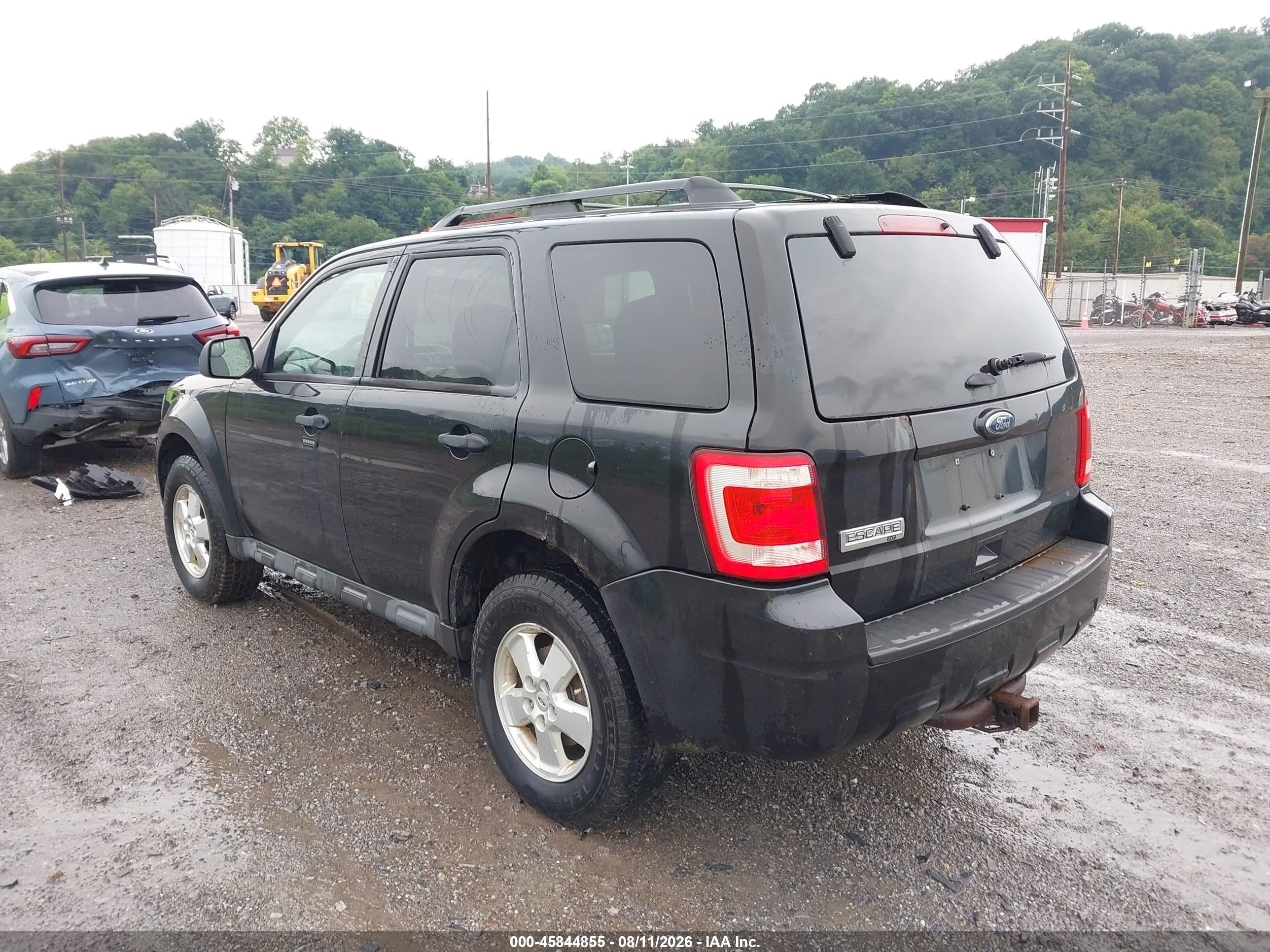 2011 Ford Escape Xlt Черный vin: 1FMCU0D75BKB96321