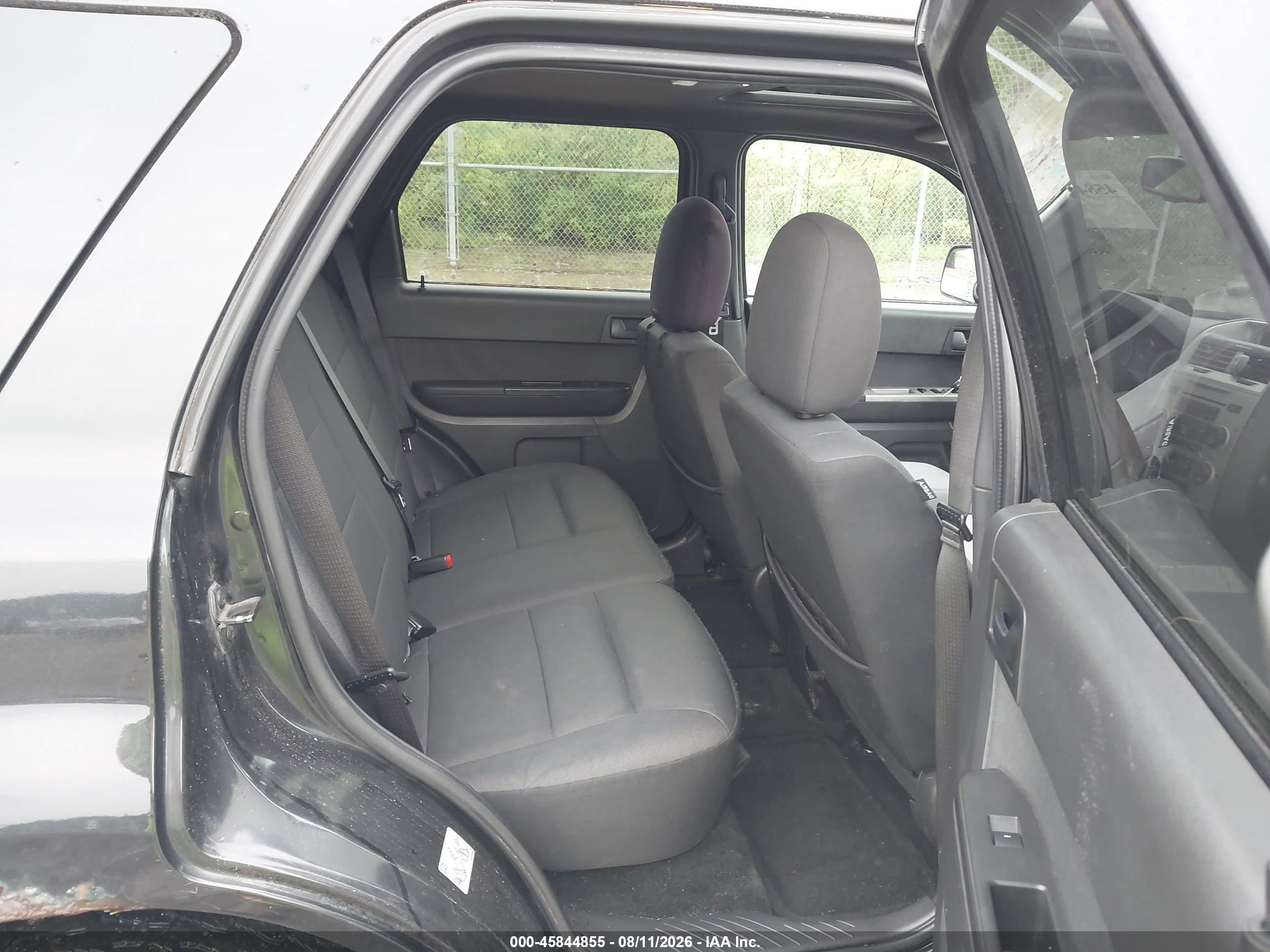 2011 Ford Escape Xlt Черный vin: 1FMCU0D75BKB96321