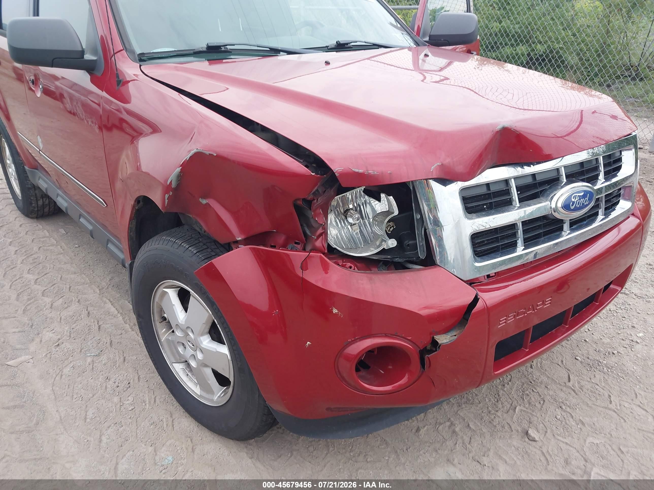 2011 Ford Escape Xlt Red vin: 1FMCU0D75BKC16857