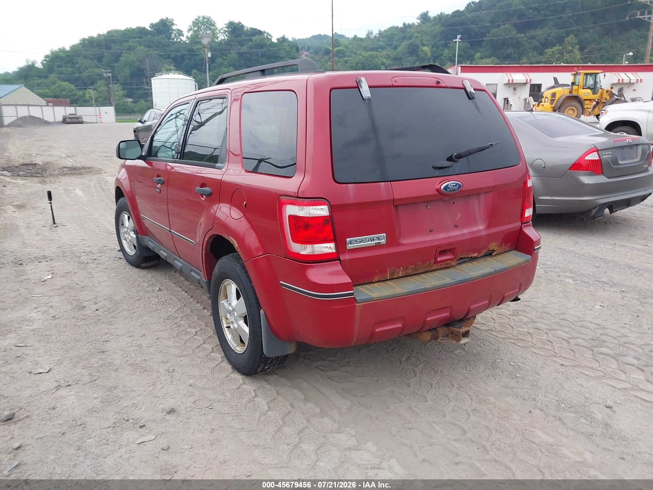 2011 Ford Escape Xlt Red vin: 1FMCU0D75BKC16857