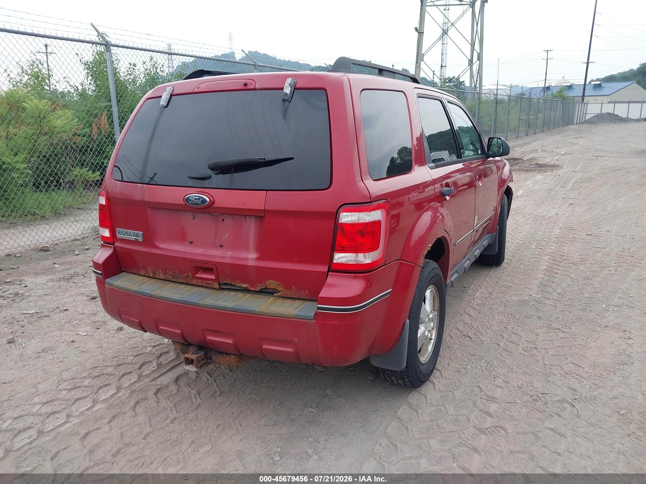 2011 Ford Escape Xlt Red vin: 1FMCU0D75BKC16857