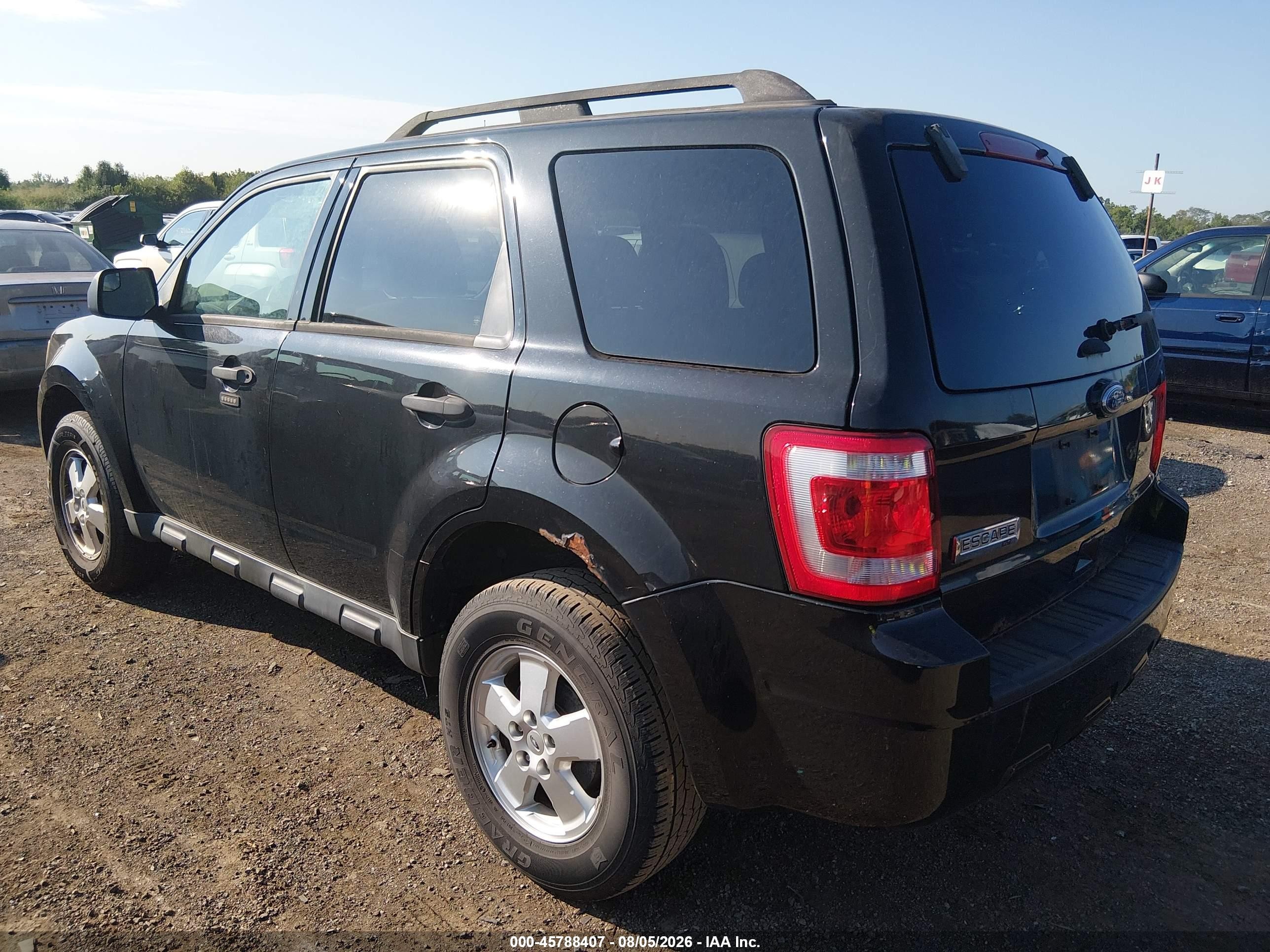 2011 Ford Escape Xlt Black vin: 1FMCU0D75BKC28877