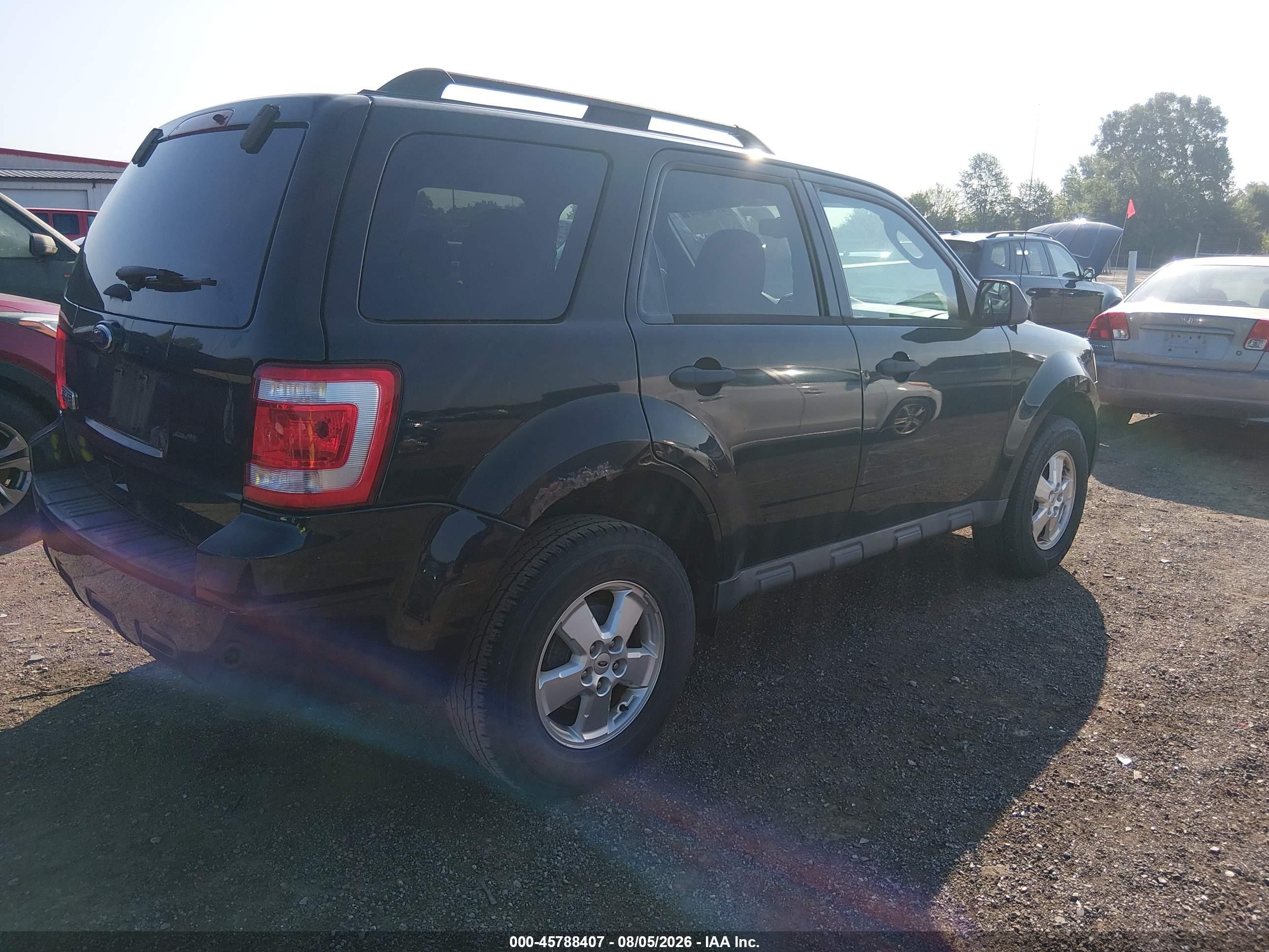 2011 Ford Escape Xlt Black vin: 1FMCU0D75BKC28877