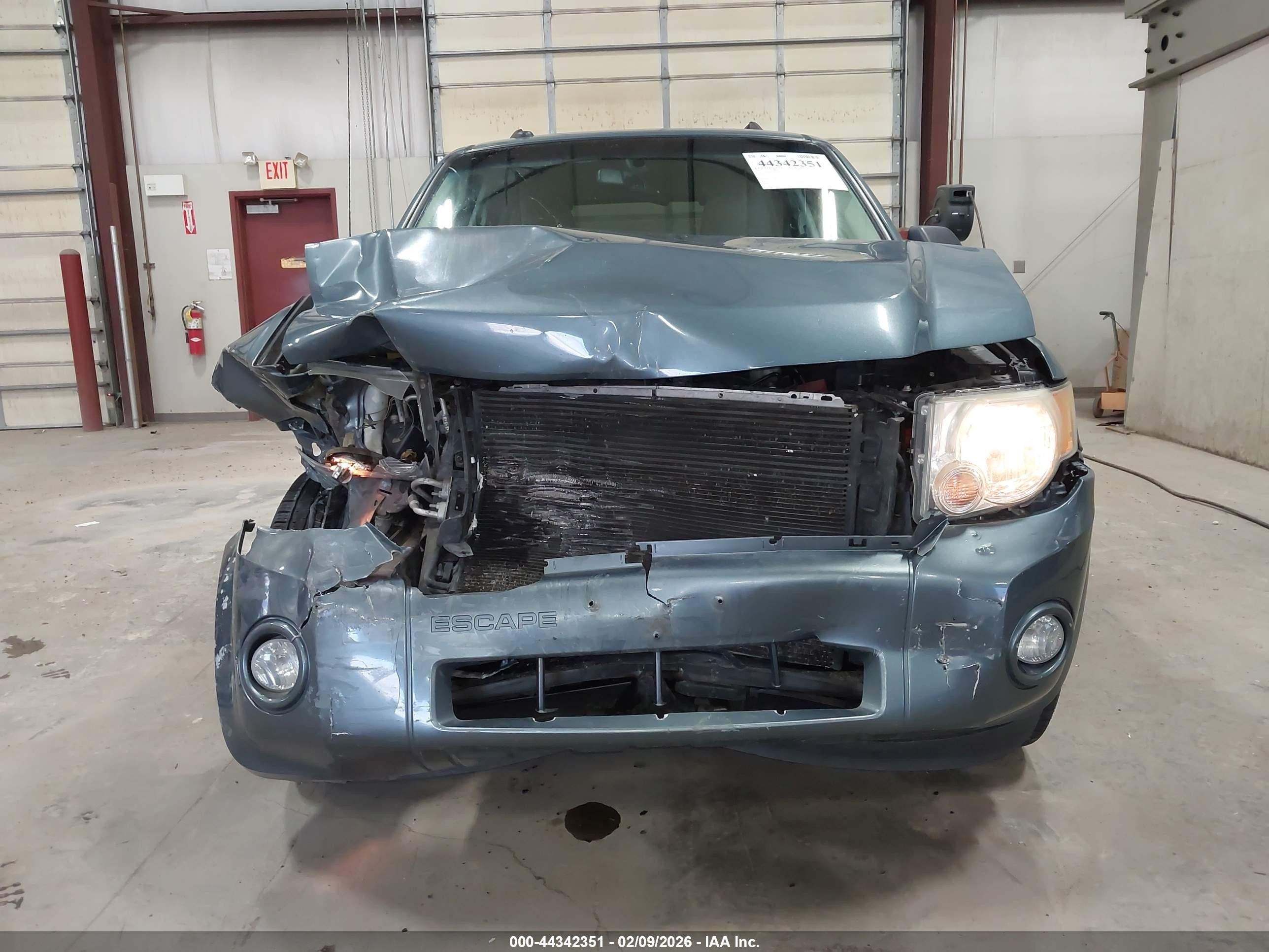2011 Ford Escape Xlt Blue vin: 1FMCU0D75BKC30001
