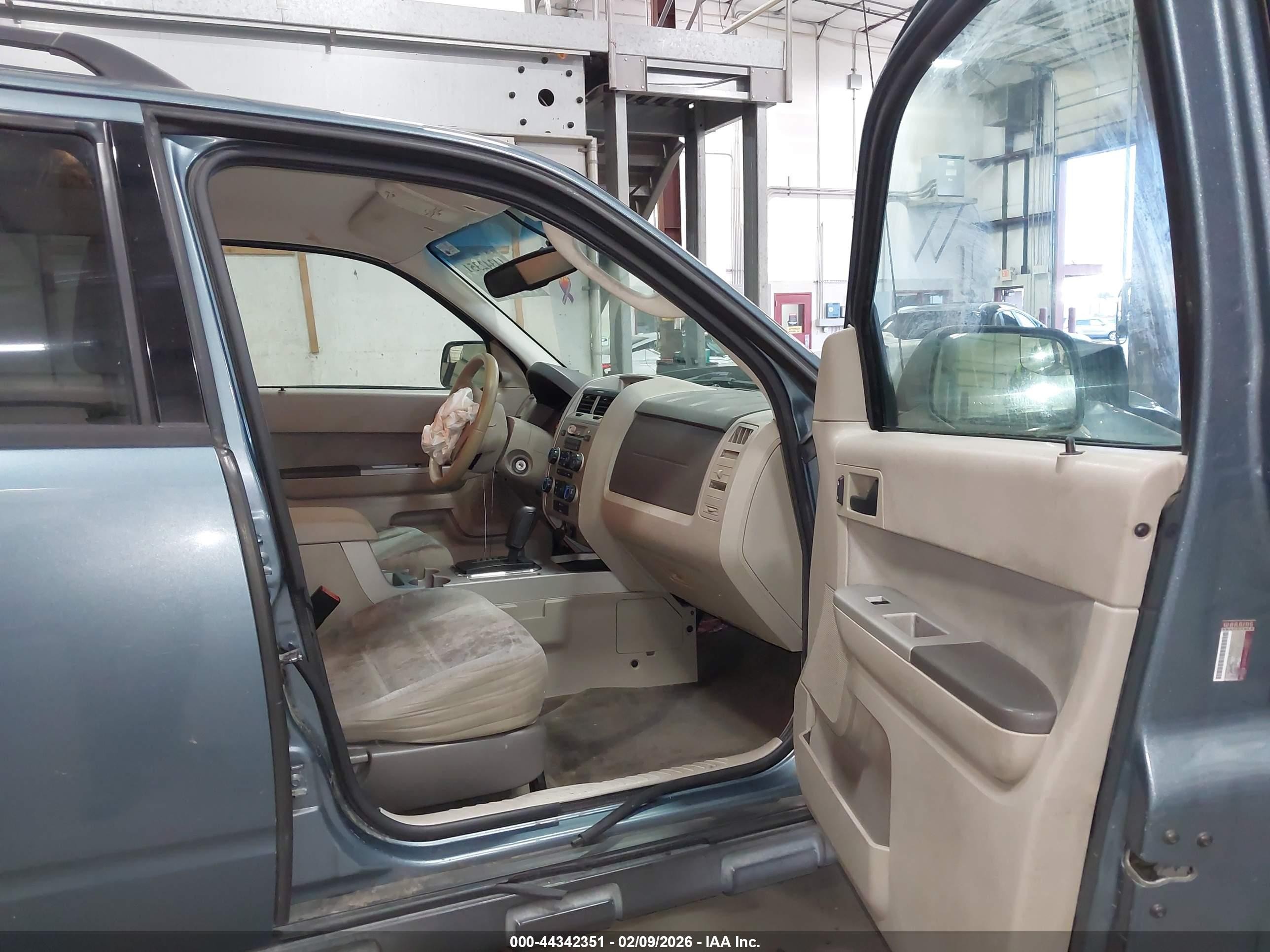 2011 Ford Escape Xlt Blue vin: 1FMCU0D75BKC30001