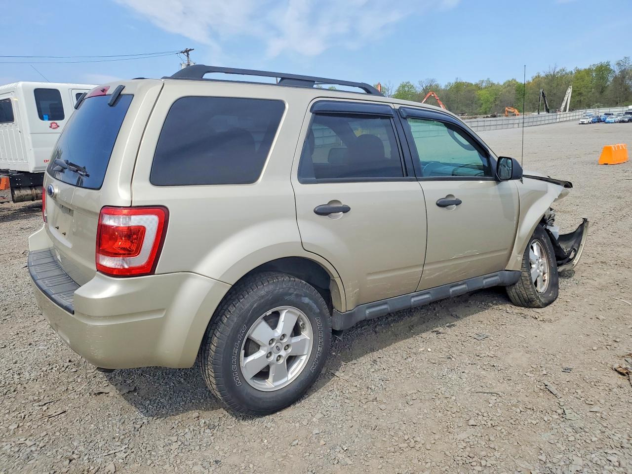 2012 Ford Escape Xlt Beige vin: 1FMCU0D75CKB96451