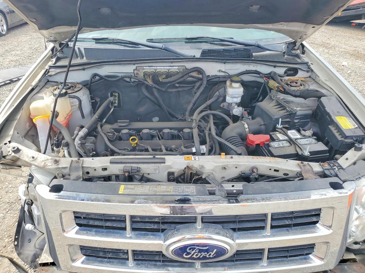 2012 Ford Escape Xlt Beige vin: 1FMCU0D75CKB96451