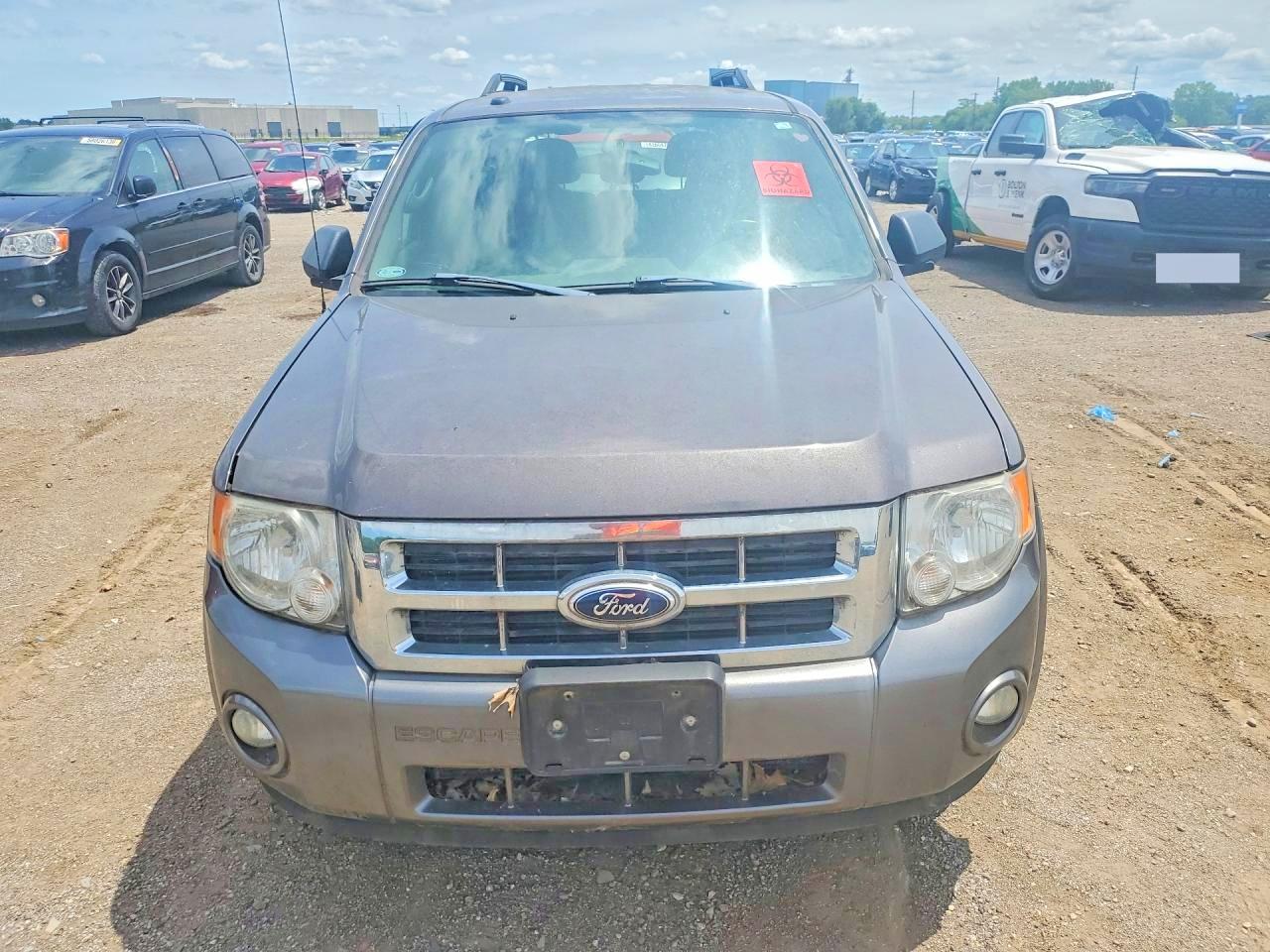 2012 Ford Escape Gray vin: 1FMCU0D75CKC18013