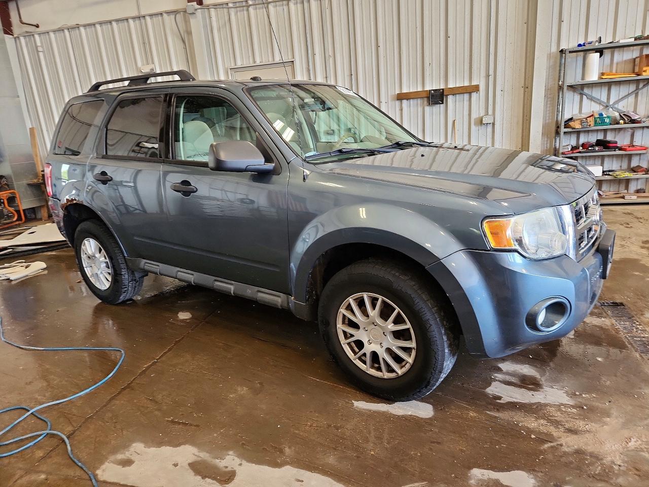 2012 Ford Escape Xlt Blue vin: 1FMCU0D75CKC38312