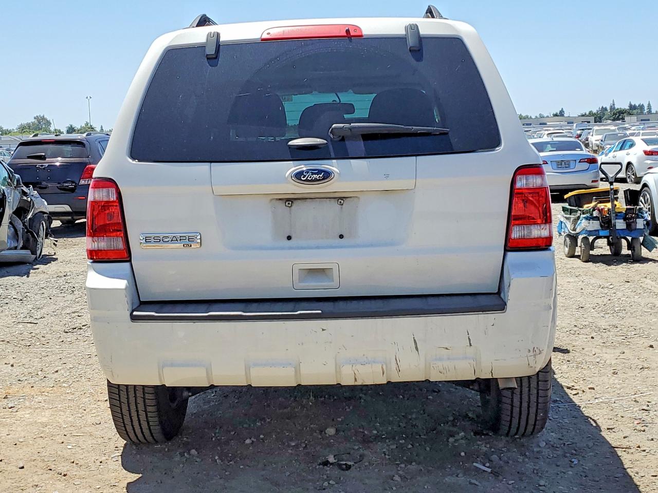 2012 Ford Escape Xlt White vin: 1FMCU0D75CKC45972