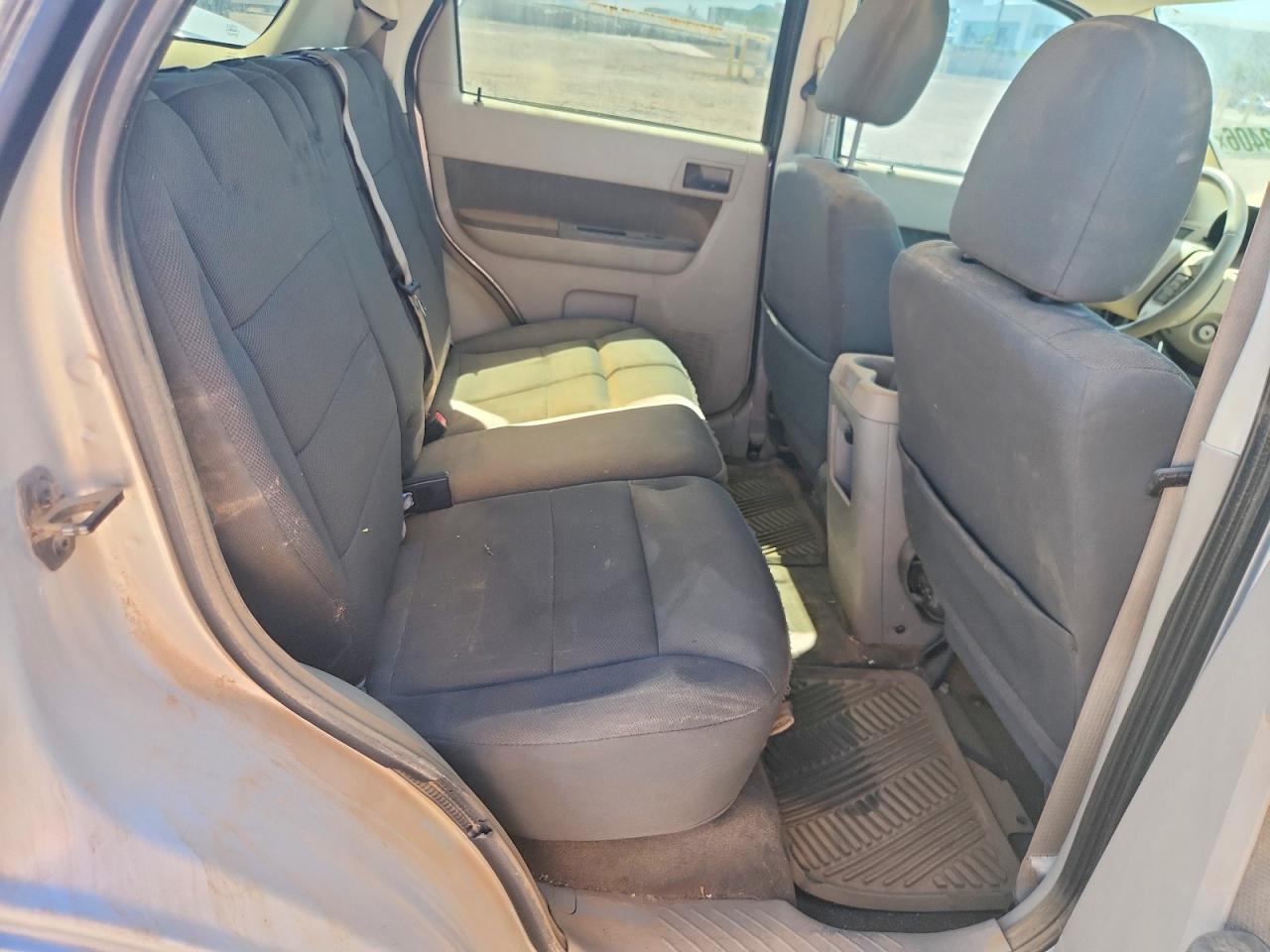 2010 Ford Escape Xlt Silver vin: 1FMCU0D76AKA87686