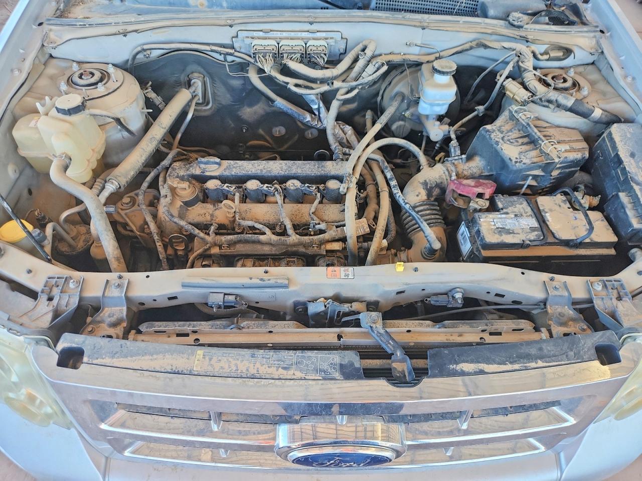 2010 Ford Escape Xlt Silver vin: 1FMCU0D76AKA87686