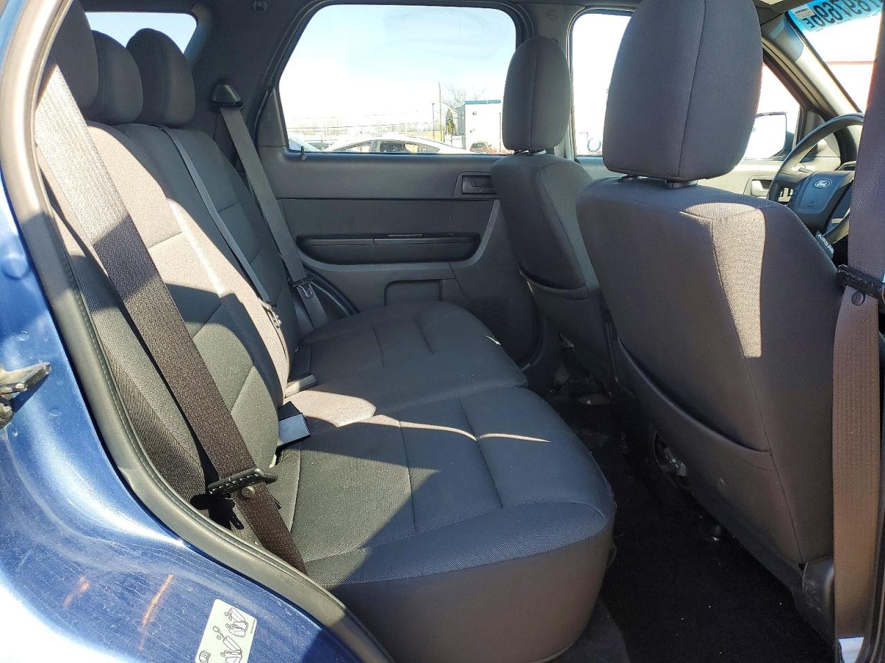 2010 Ford Escape Xlt Blue vin: 1FMCU0D76AKC56105