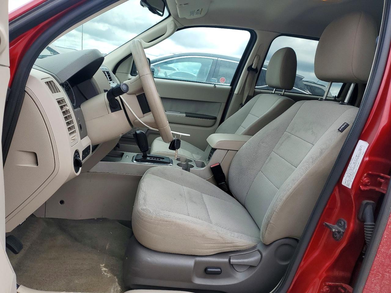 2010 Ford Escape Xlt Red vin: 1FMCU0D76AKC87371