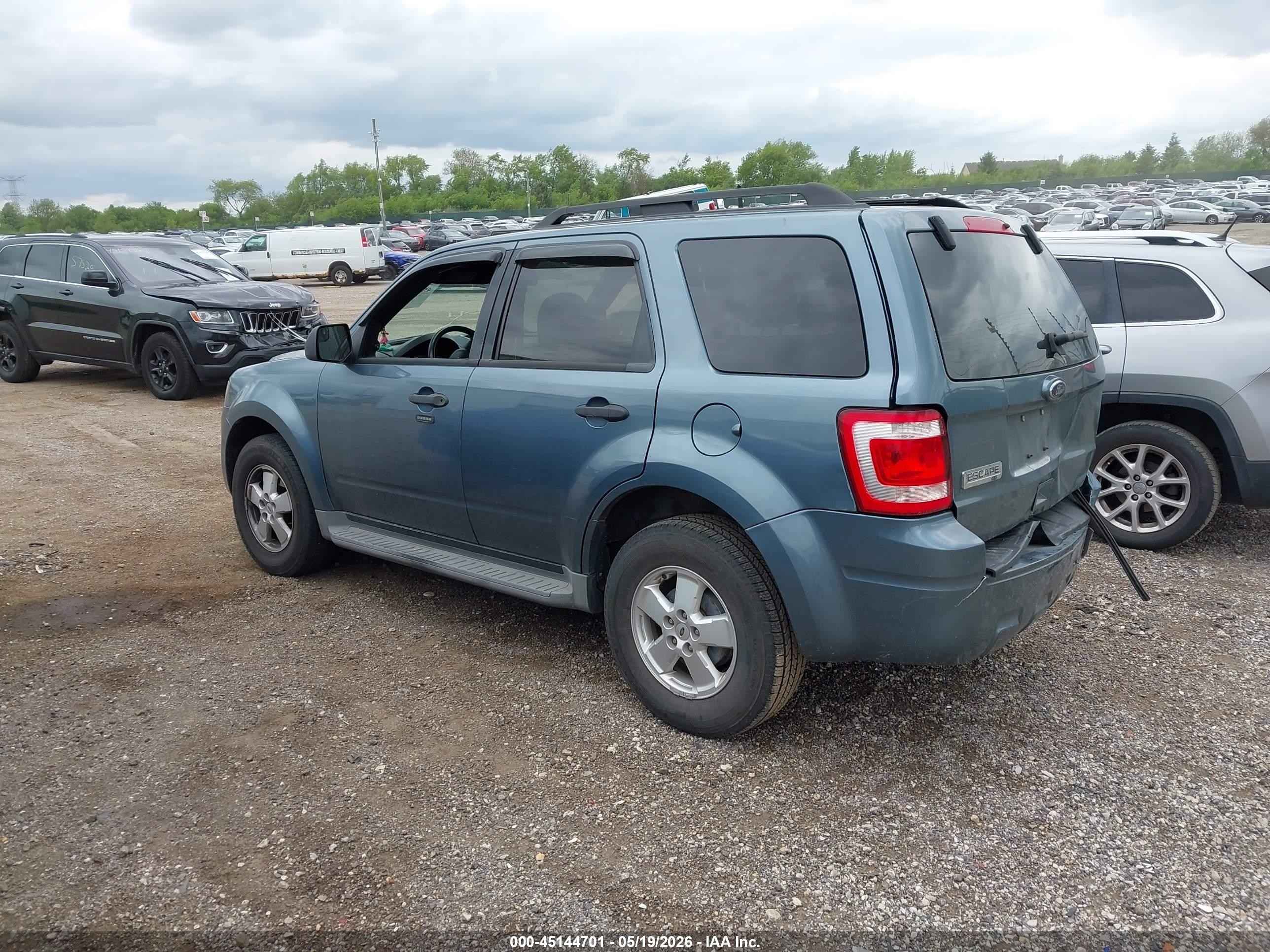 2011 Ford Escape Xlt Blue vin: 1FMCU0D76BKA05098