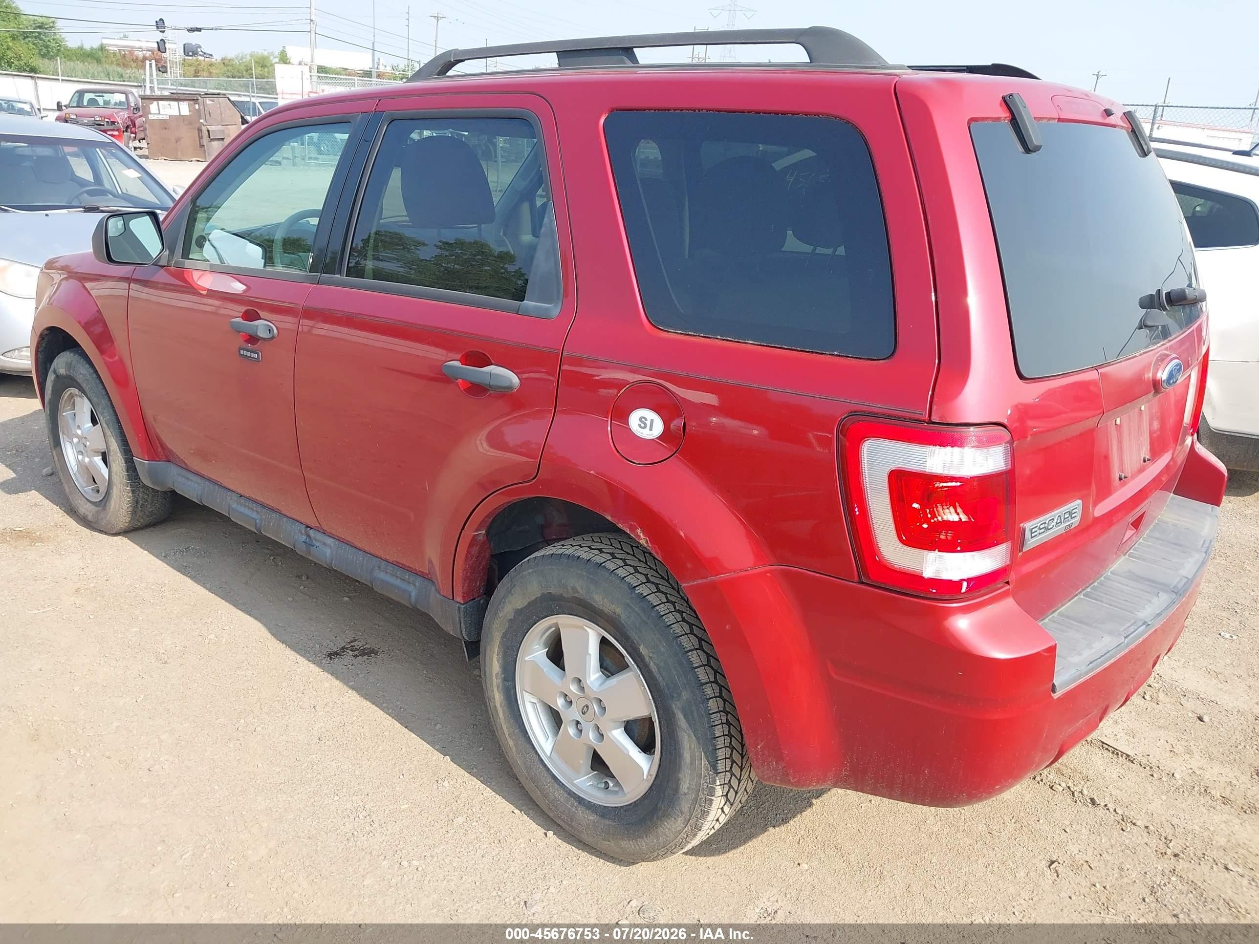 2011 Ford Escape Xlt Burgundy vin: 1FMCU0D76BKB53462