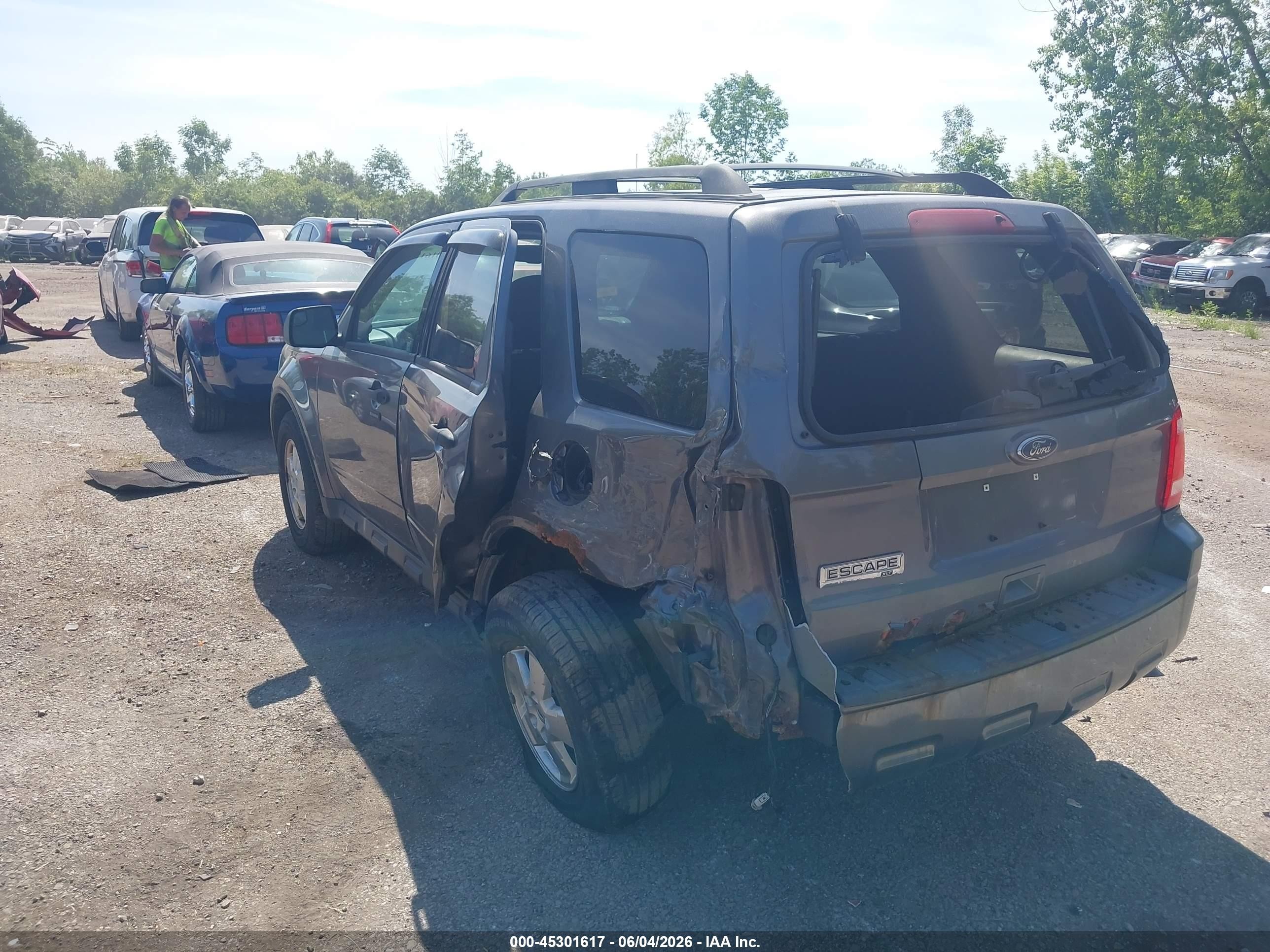 2011 Ford Escape Xlt Gray vin: 1FMCU0D76BKB83142