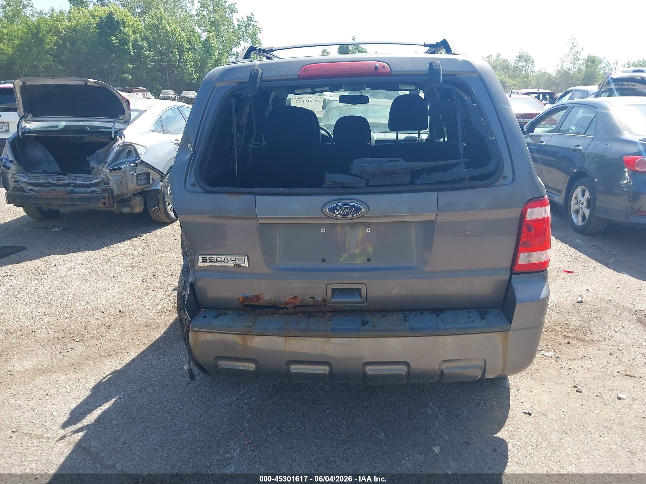2011 Ford Escape Xlt Gray vin: 1FMCU0D76BKB83142