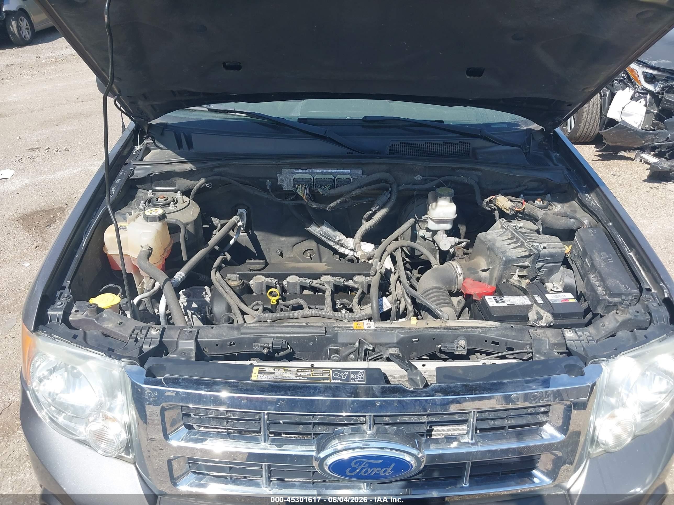 2011 Ford Escape Xlt Gray vin: 1FMCU0D76BKB83142